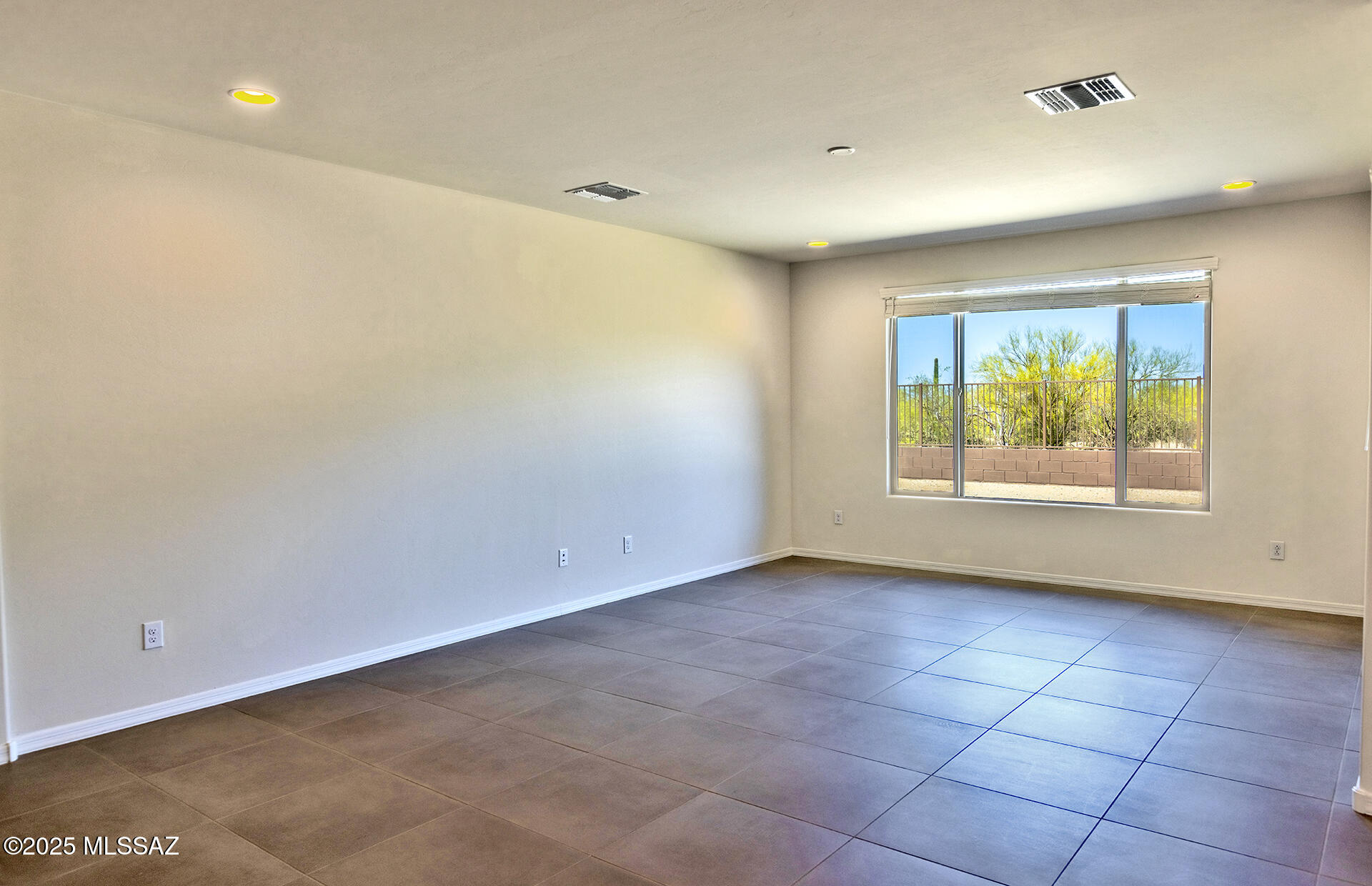 14385 N Saguaro Nest Trail