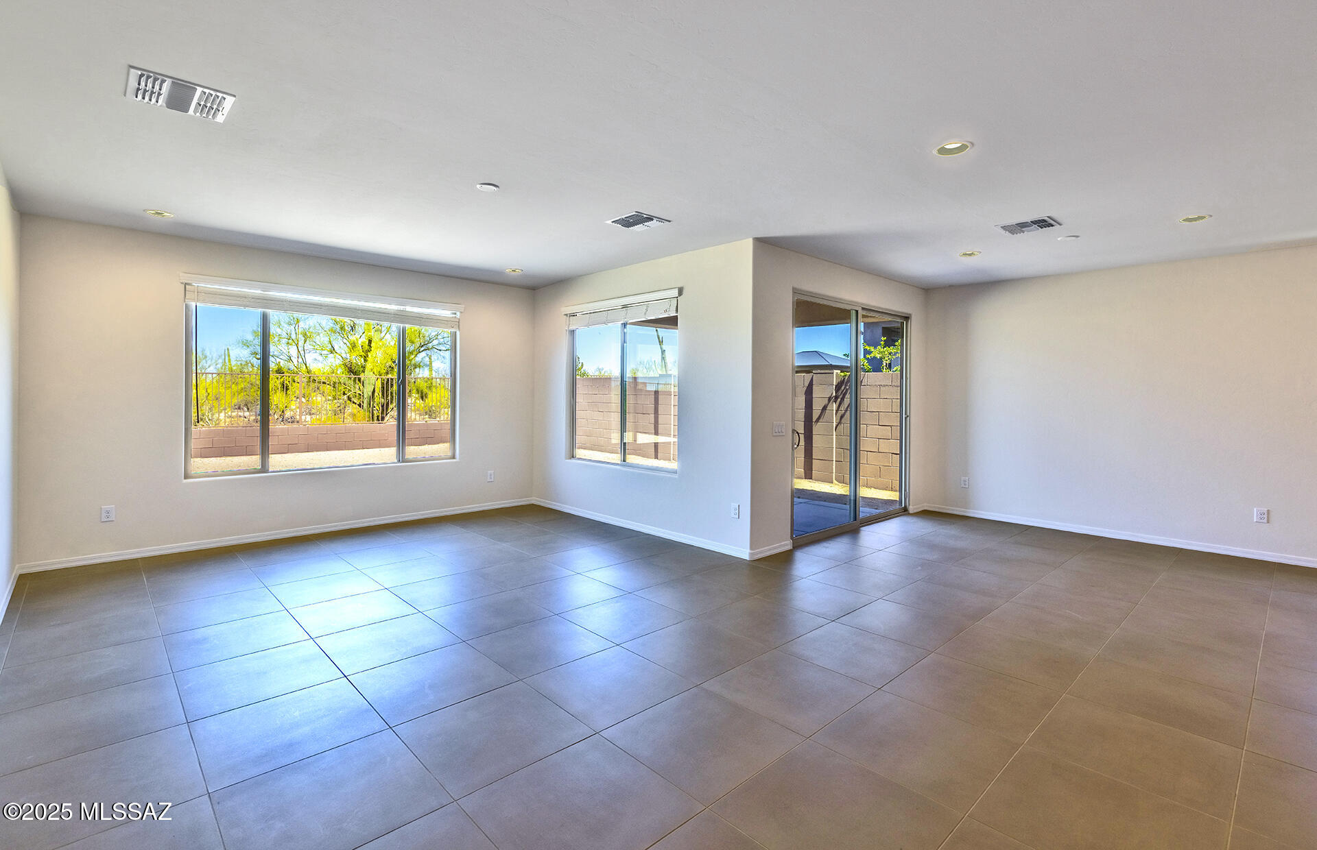 14385 N Saguaro Nest Trail