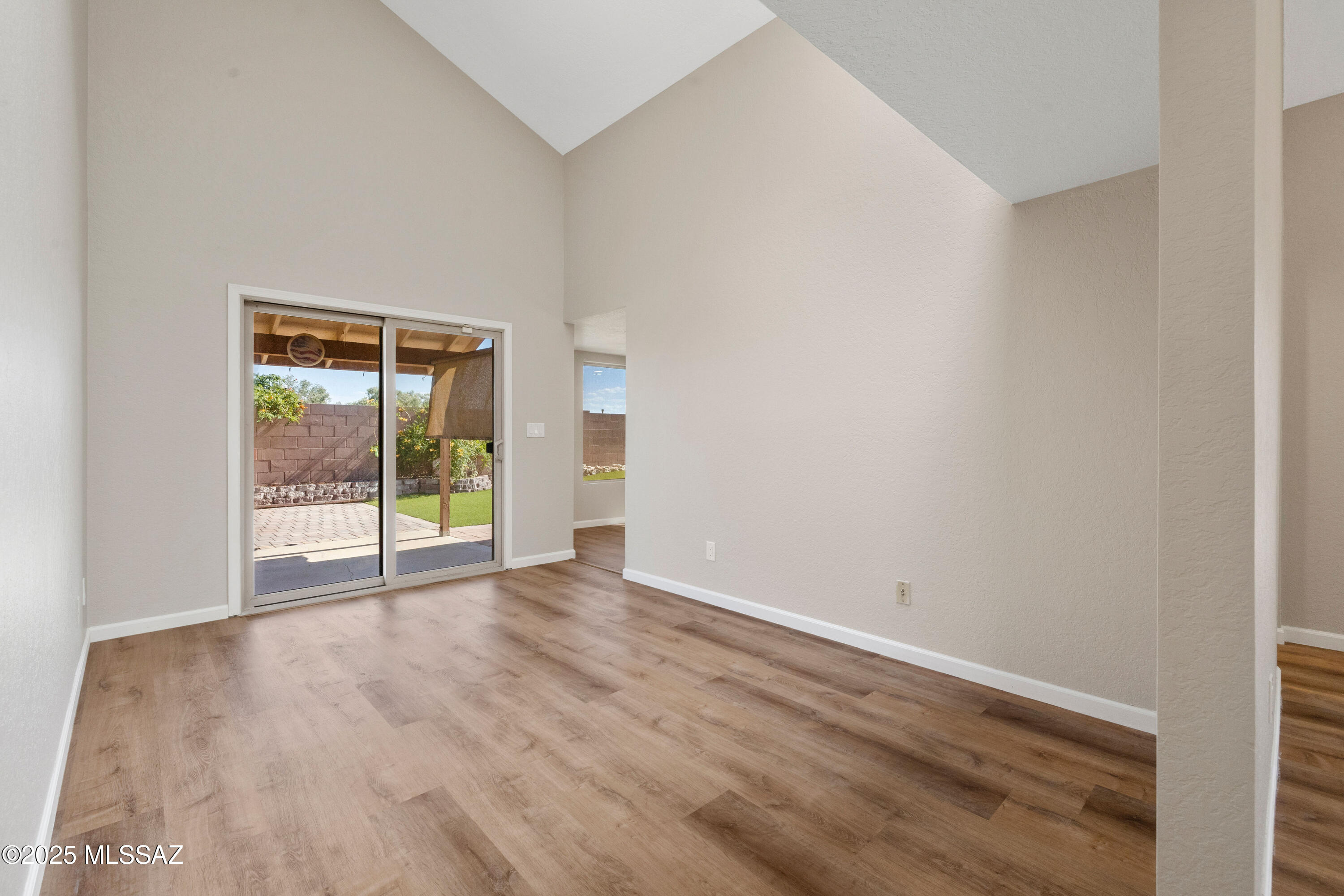 10016 E Leila Drive
