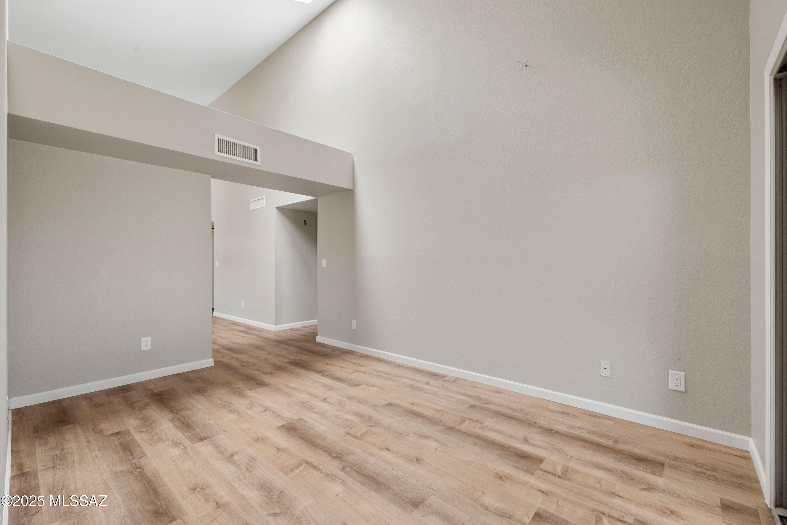 10016 E Leila Drive