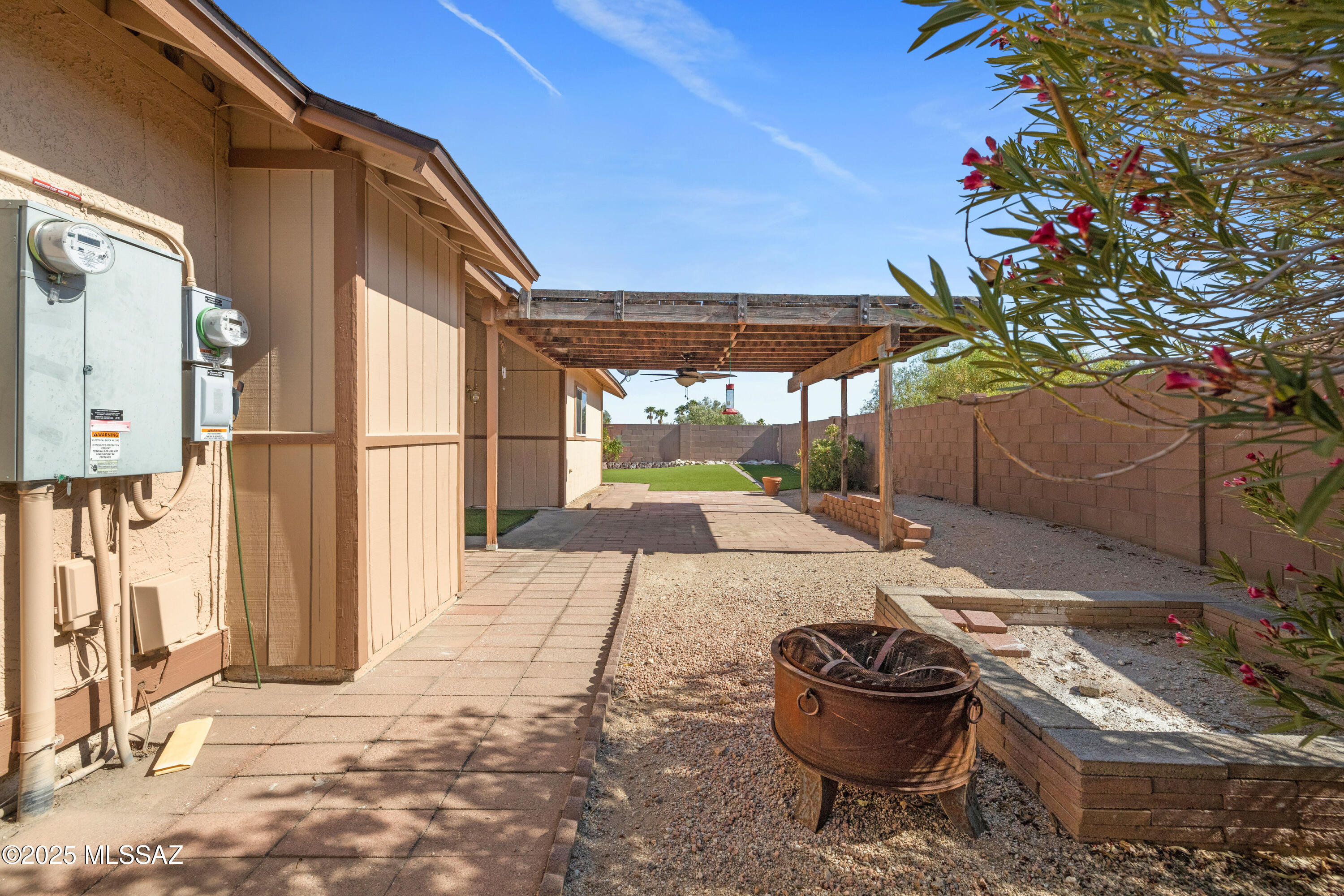 10016 E Leila Drive