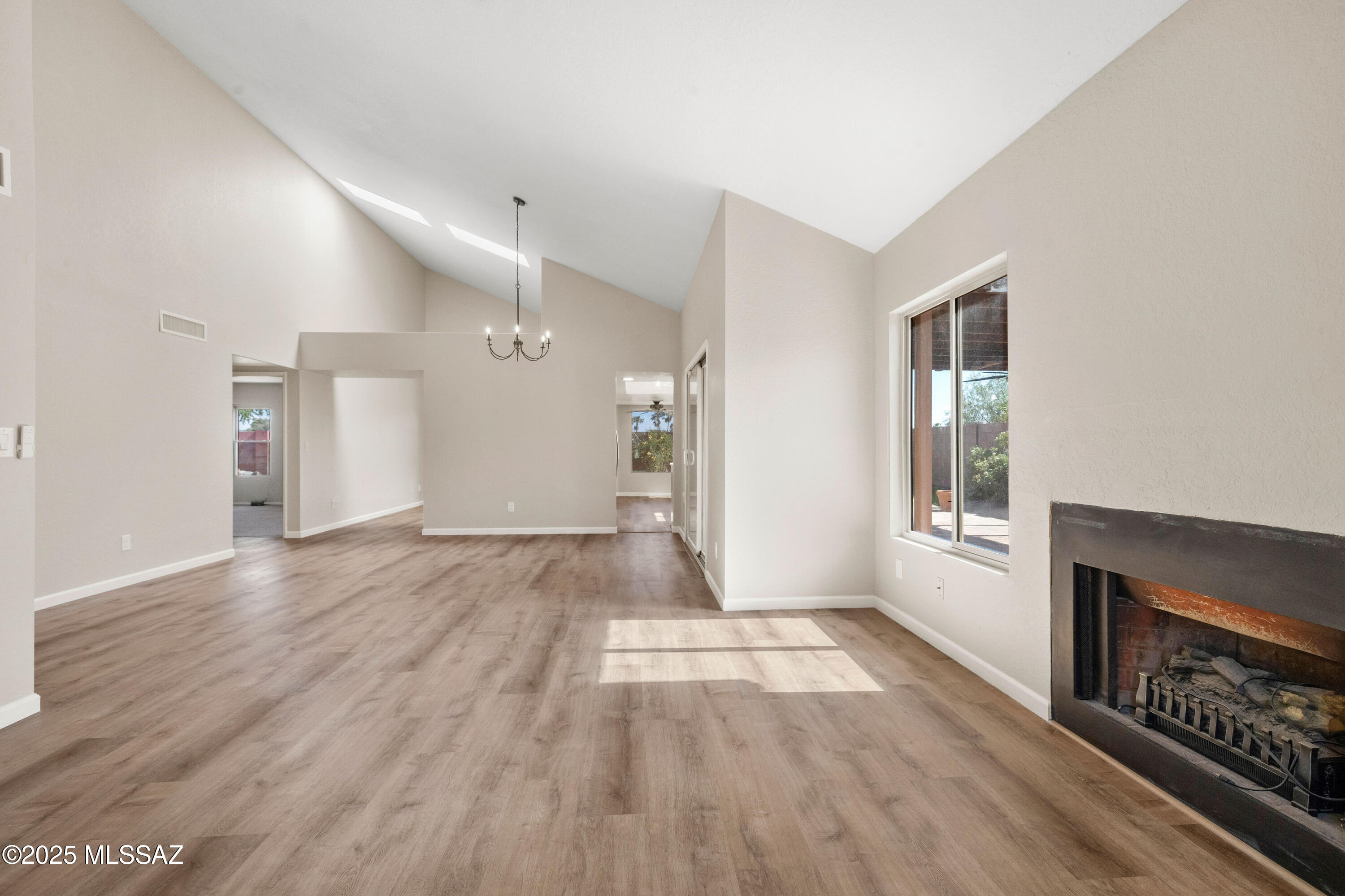 10016 E Leila Drive