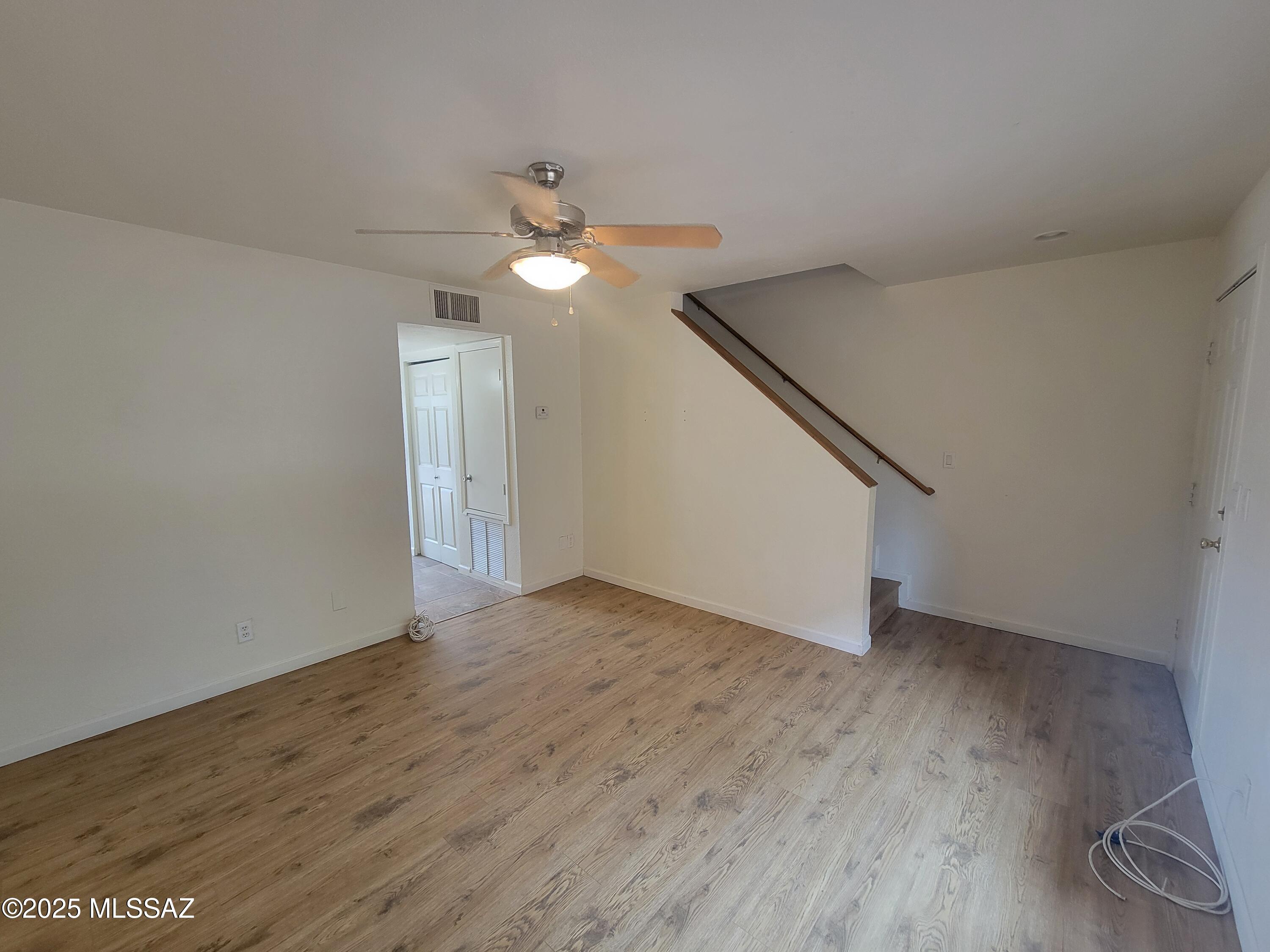 2950 N Alvernon Way Unit: APT 6103