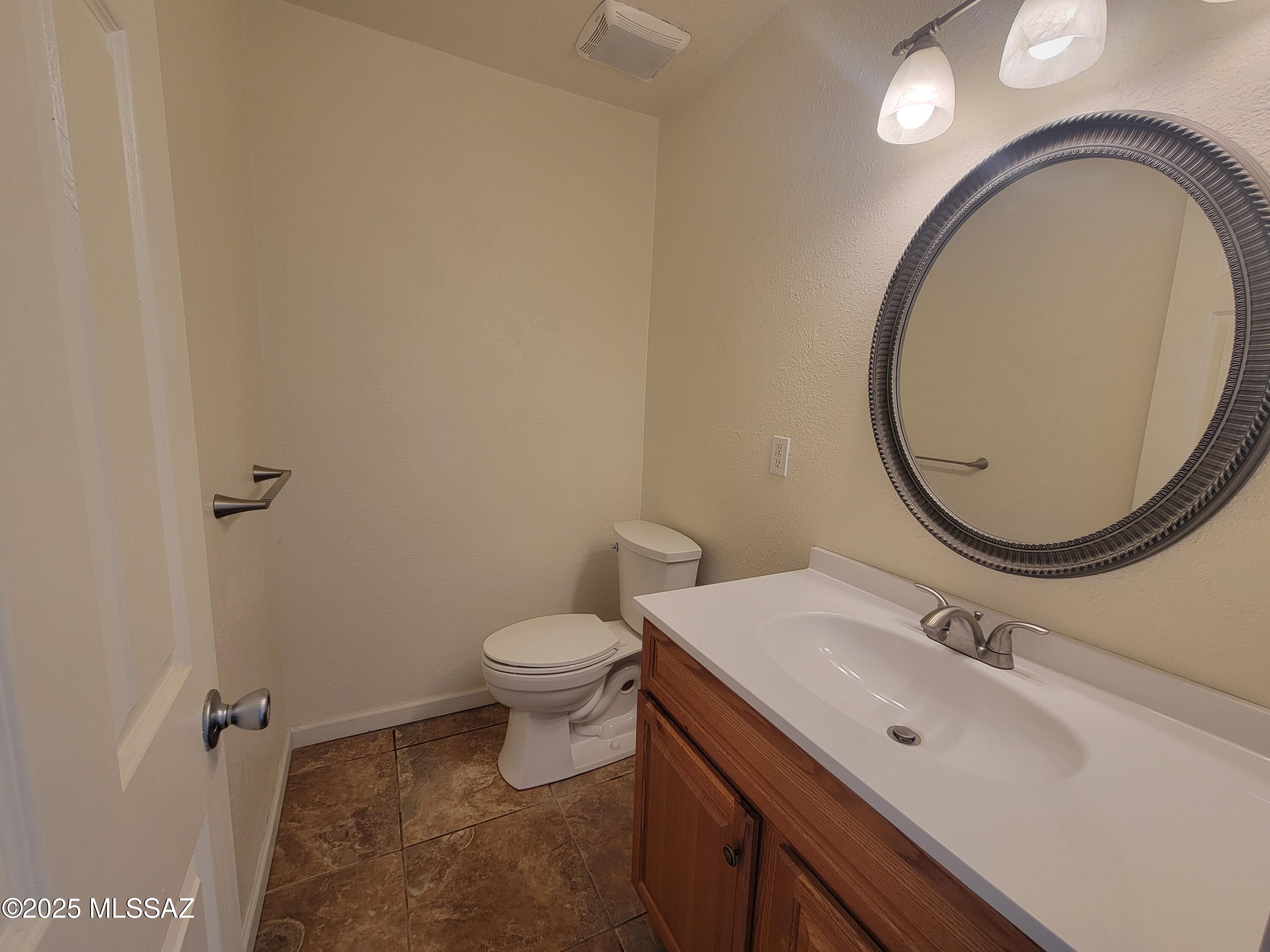 2950 N Alvernon Way Unit: APT 6103