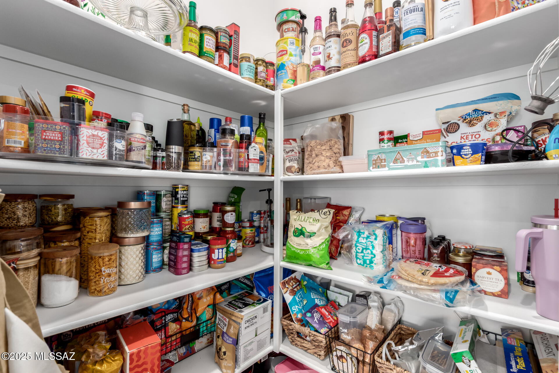 667 W Wilkinson Street