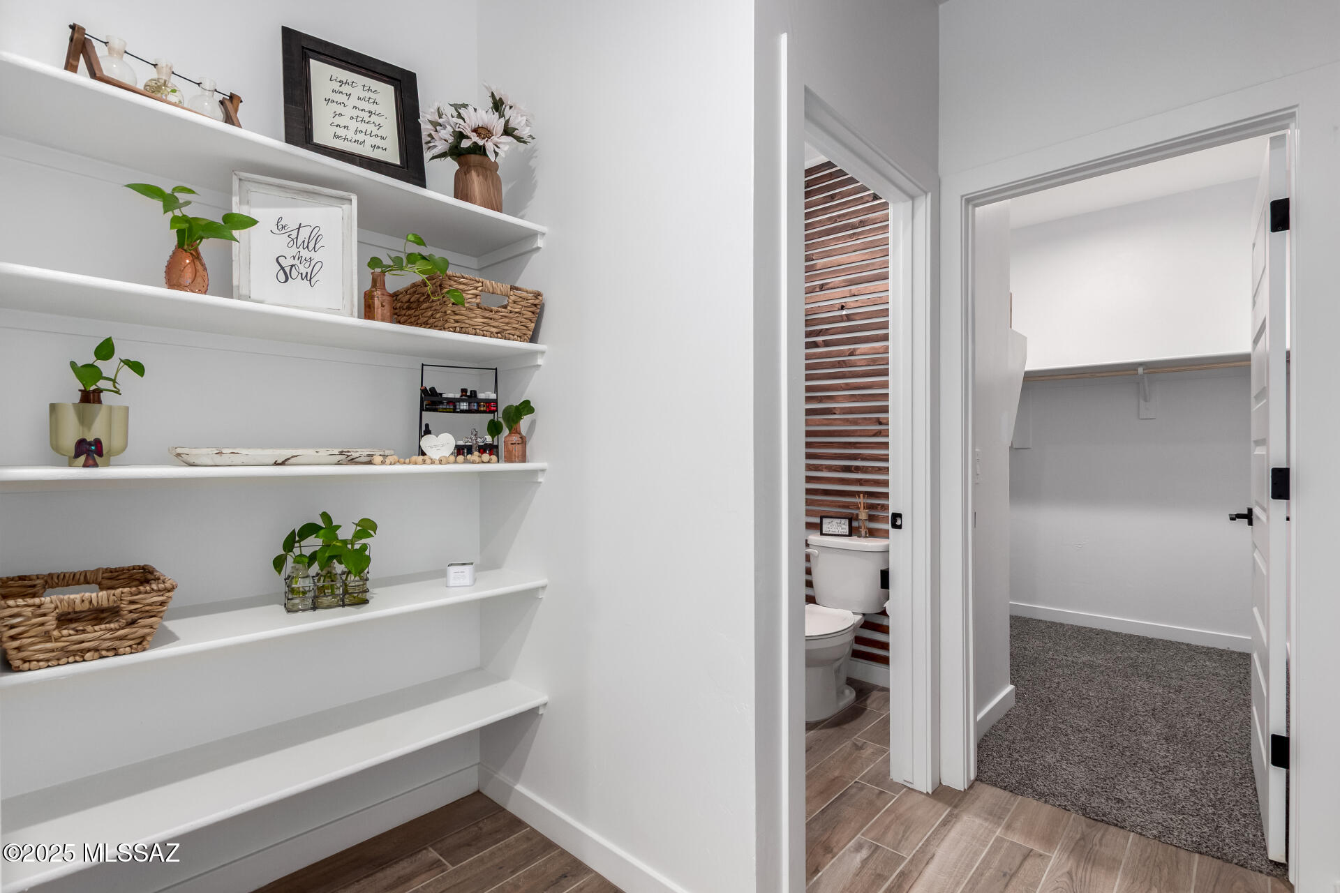 667 W Wilkinson Street