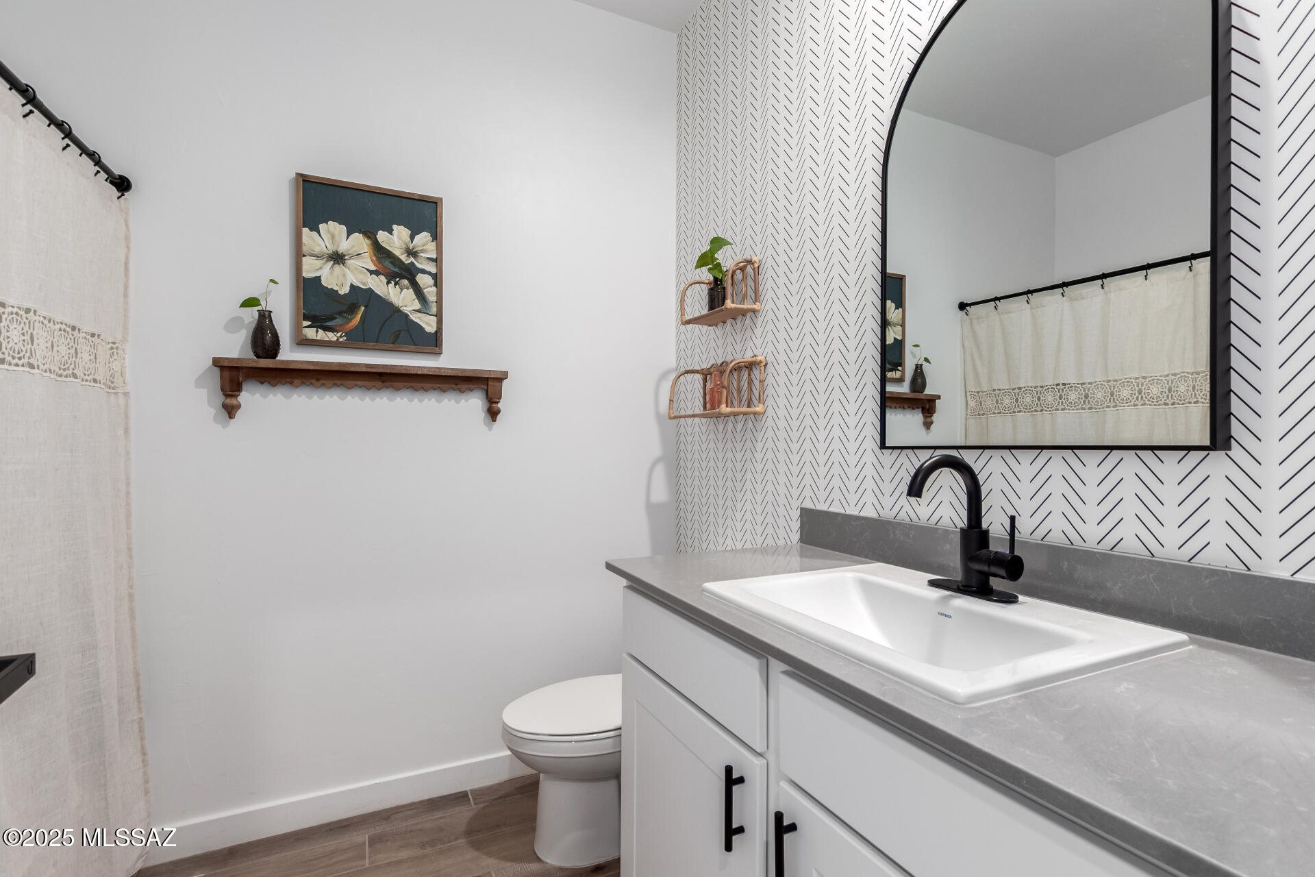 667 W Wilkinson Street