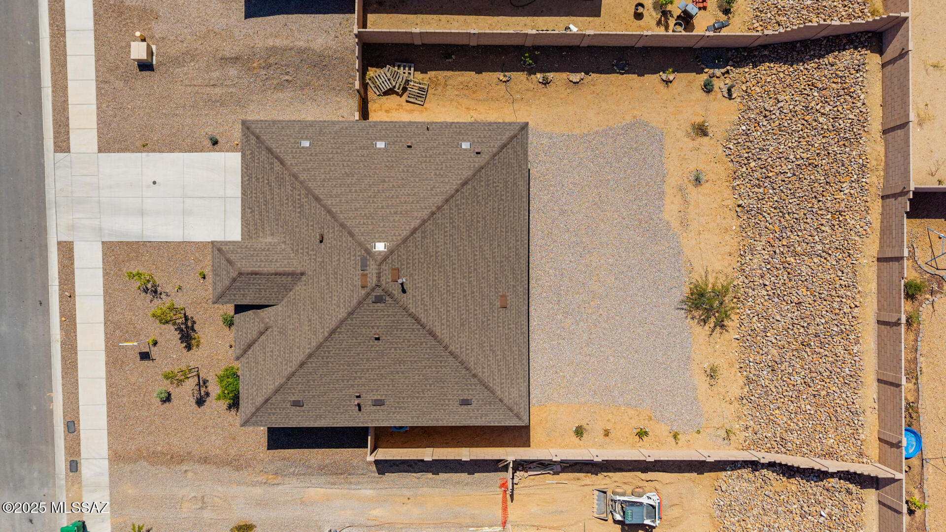 667 W Wilkinson Street