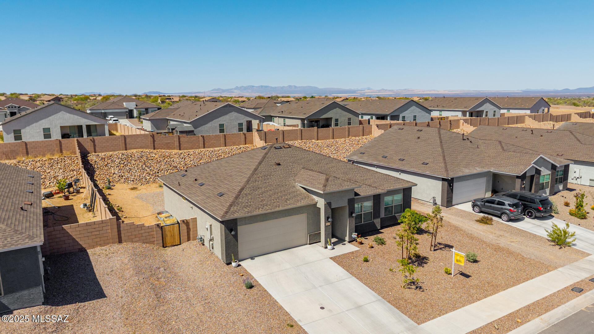 667 W Wilkinson Street