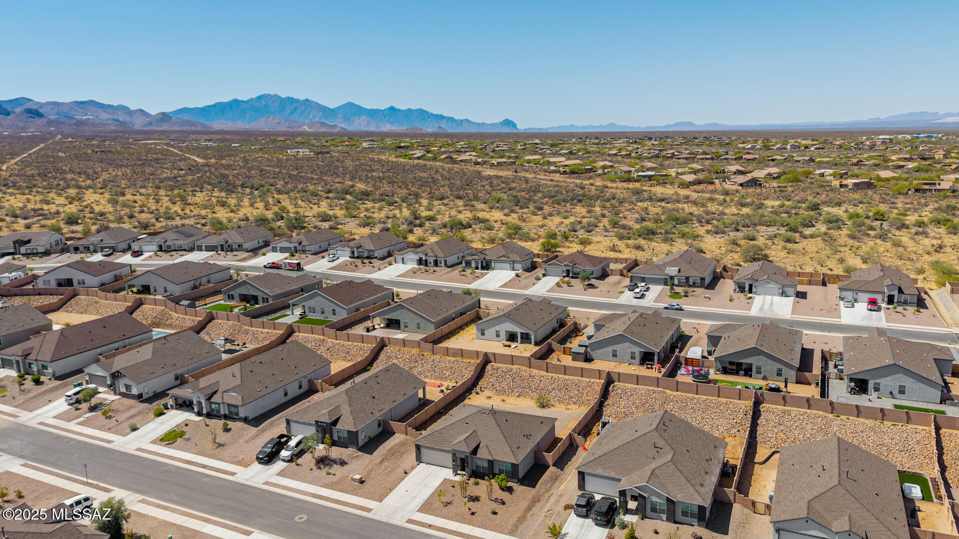 667 W Wilkinson Street