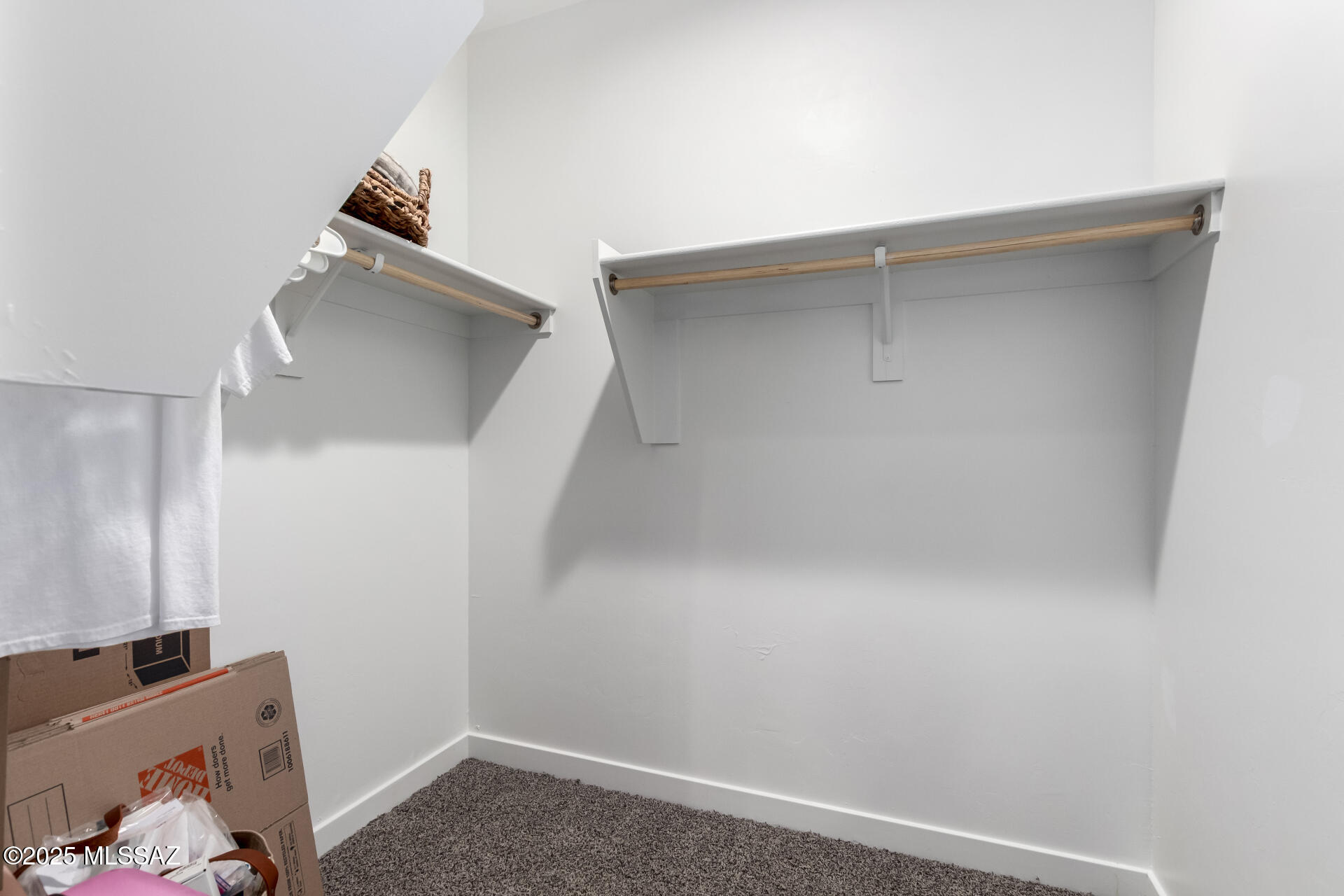 667 W Wilkinson Street