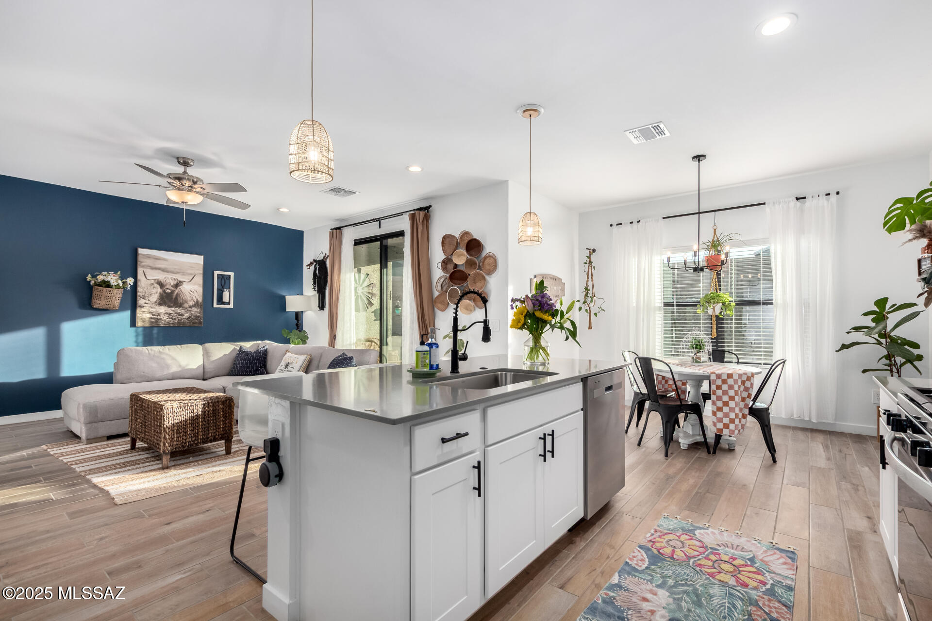 667 W Wilkinson Street