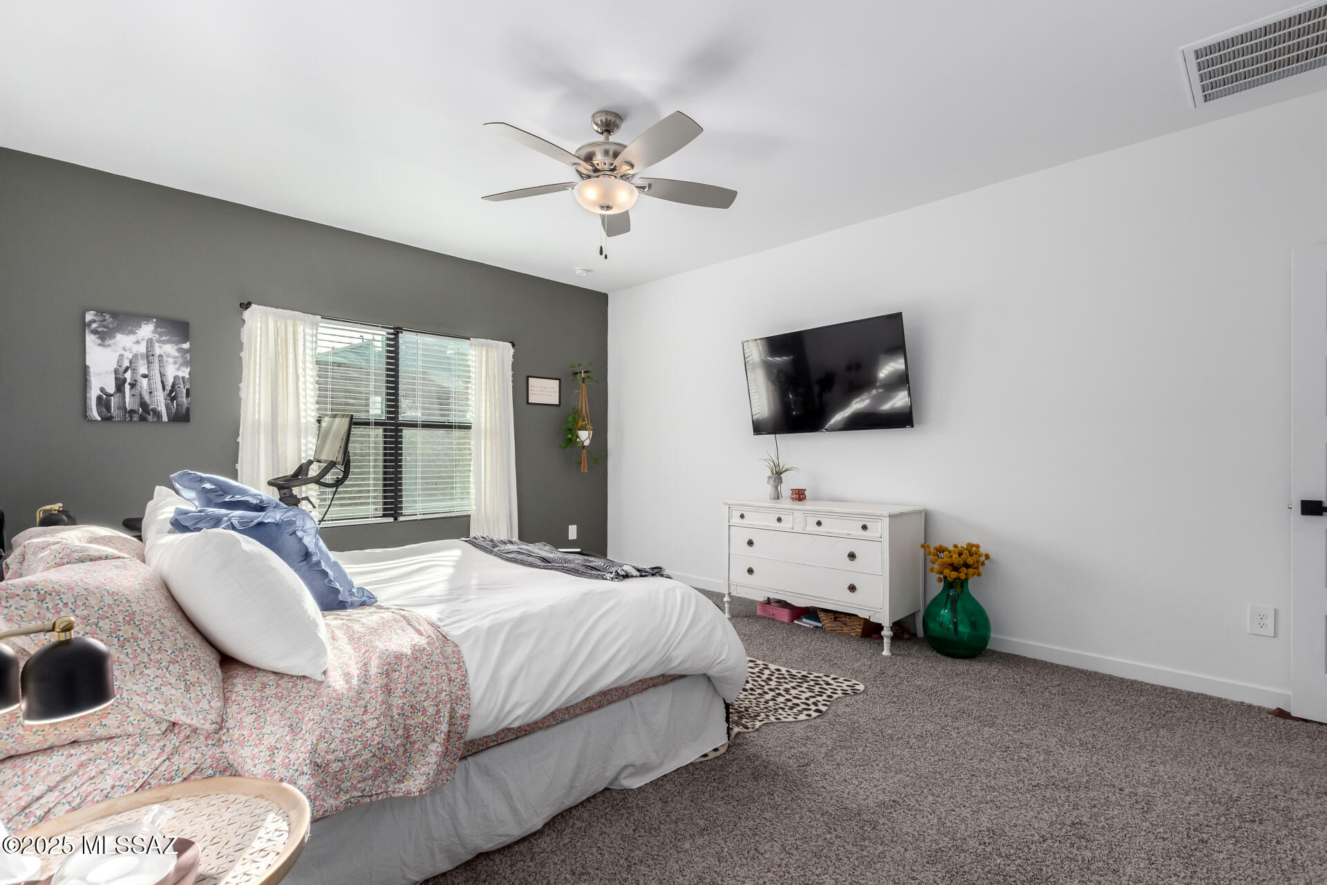 667 W Wilkinson Street