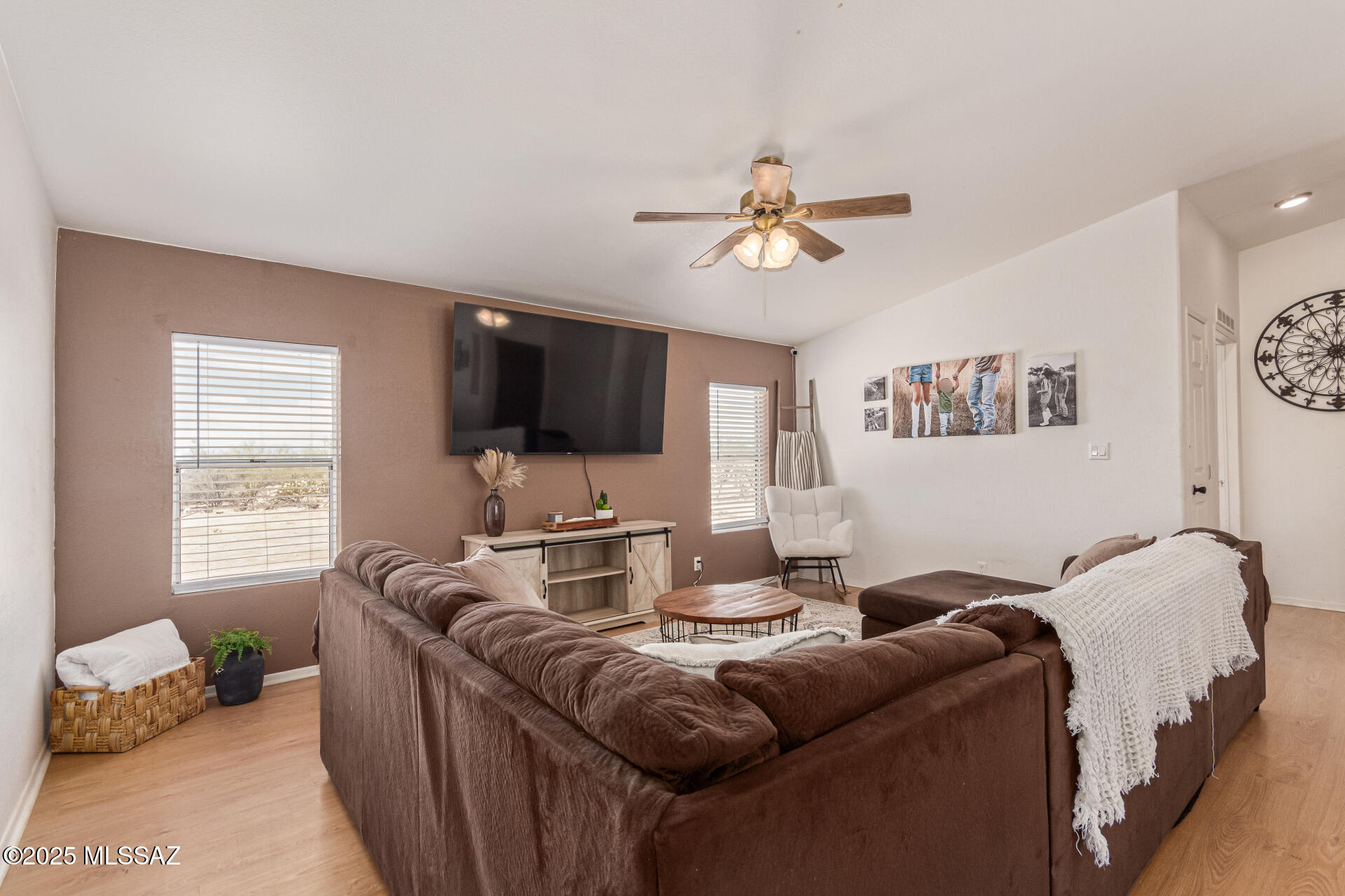 15671 W Yellow Horse Road