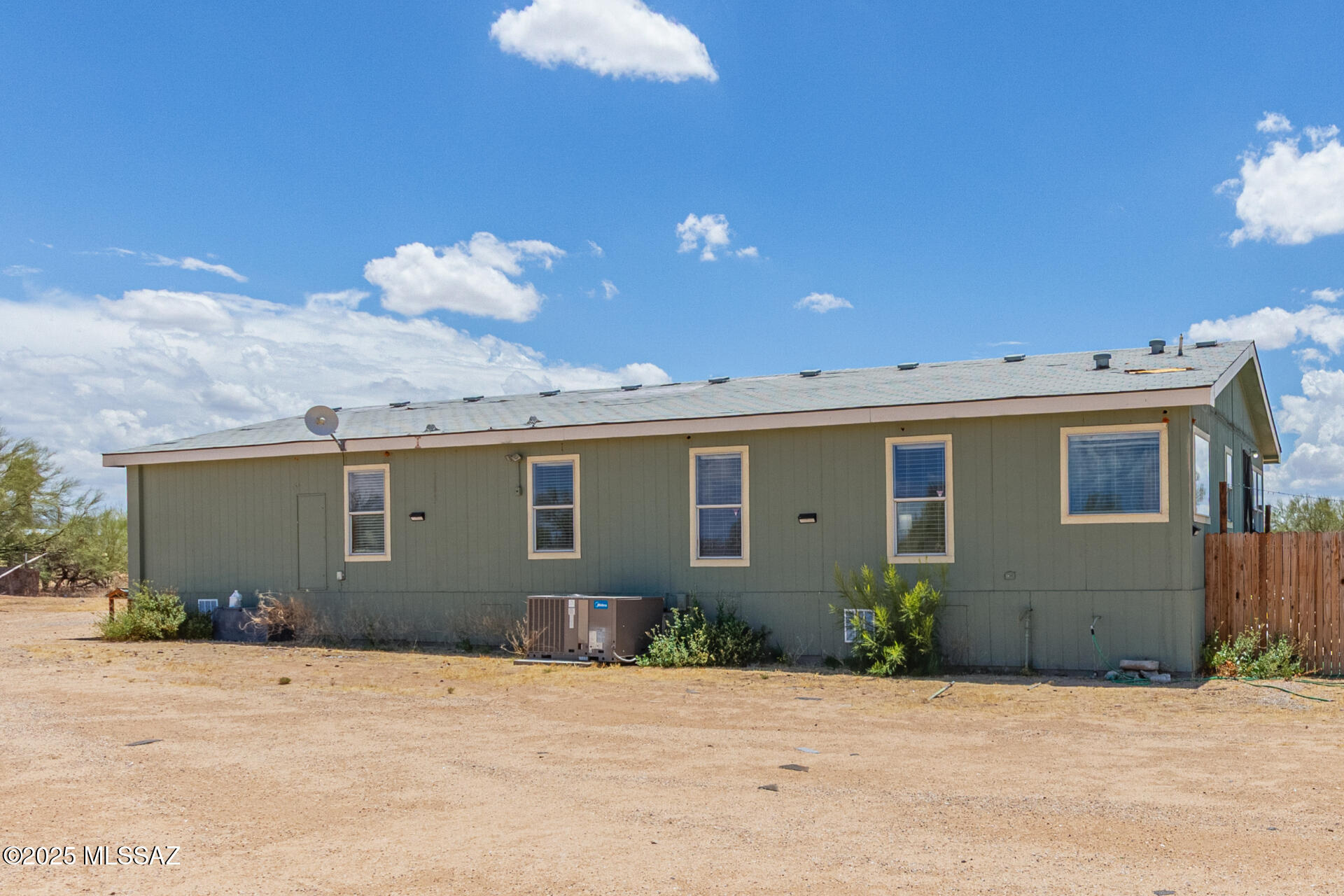 15671 W Yellow Horse Road