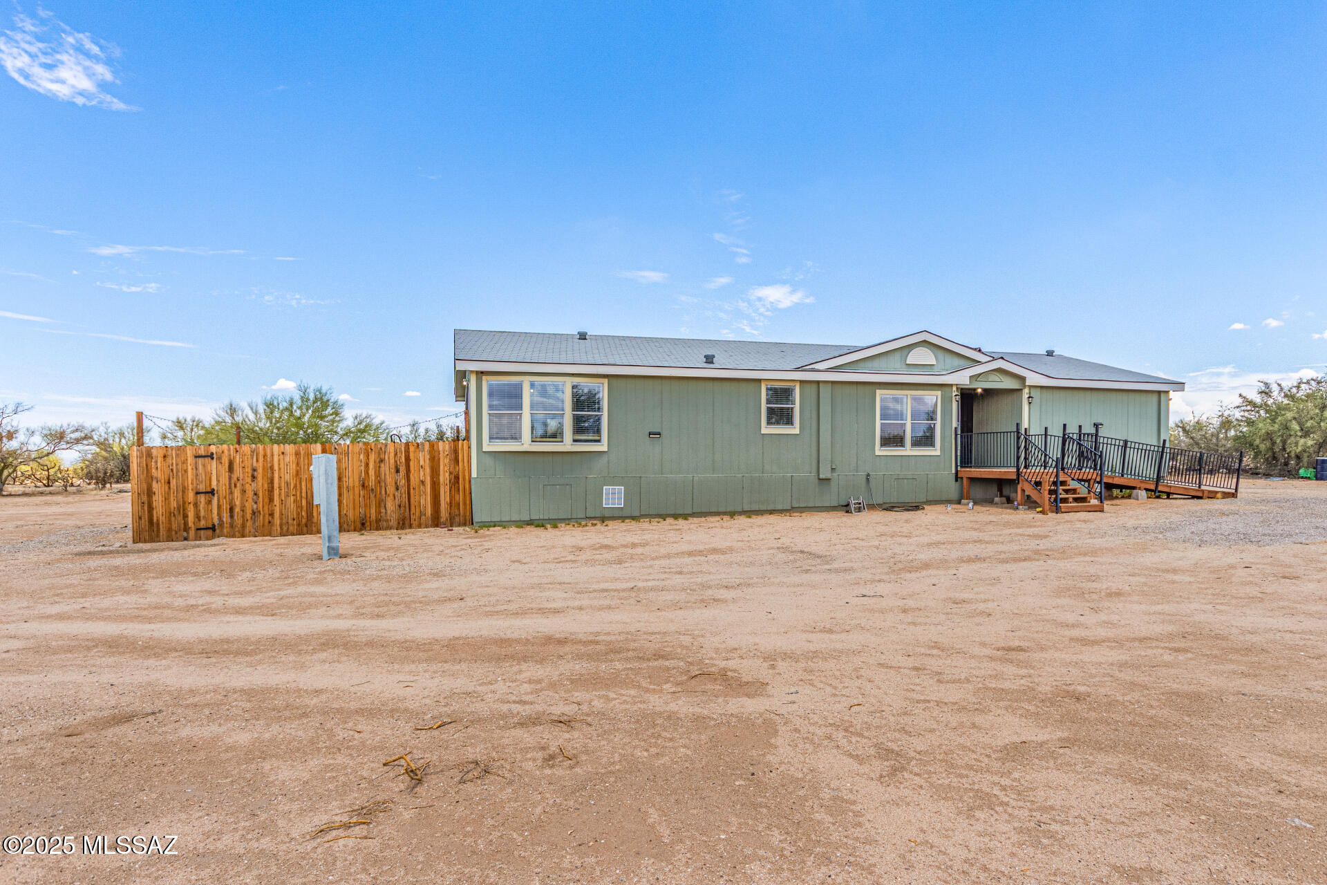 15671 W Yellow Horse Road