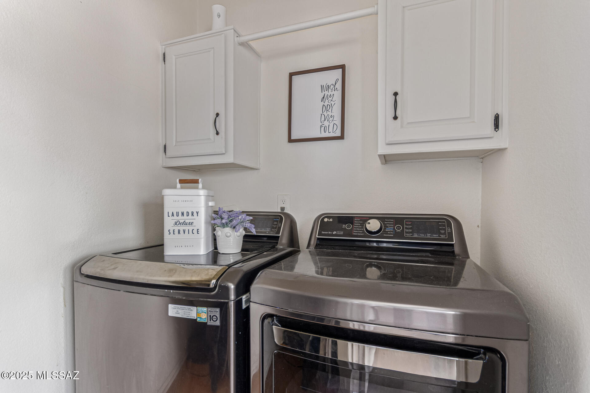 15671 W Yellow Horse Road