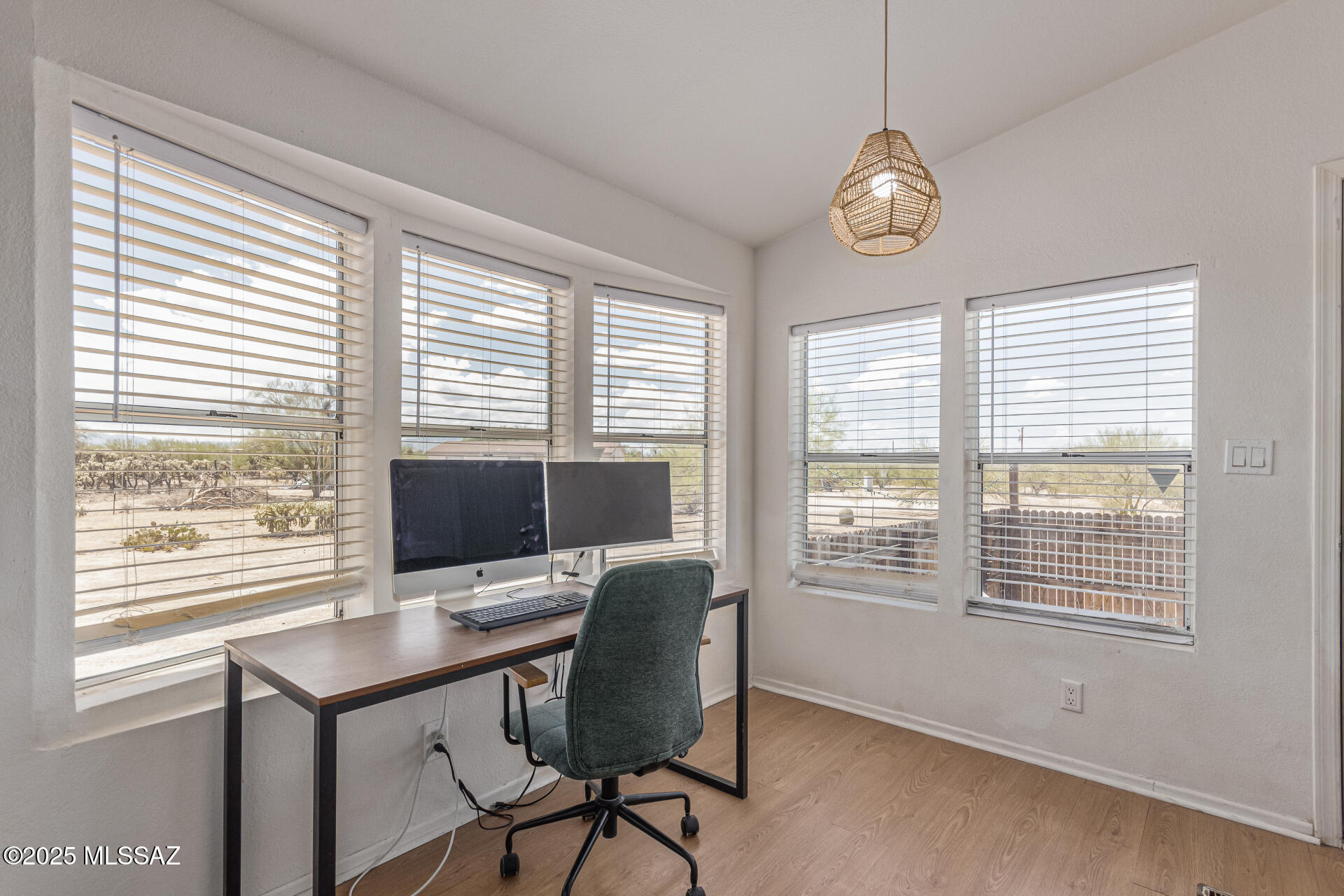 15671 W Yellow Horse Road