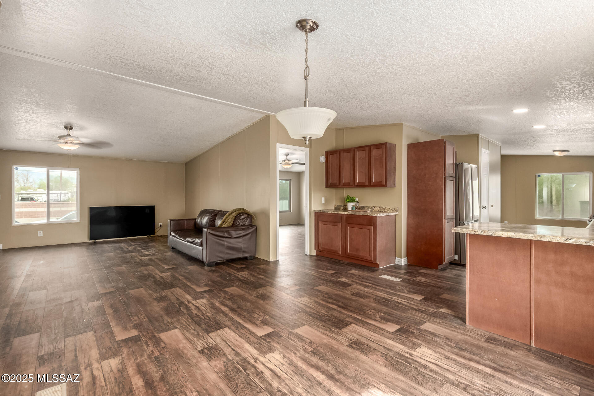 11415 N David Avenue