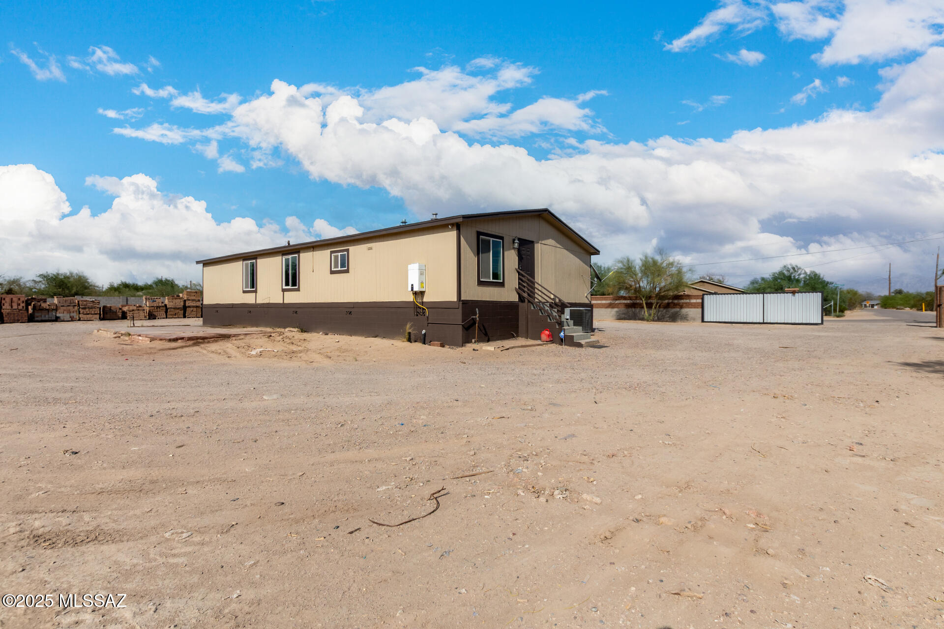 11415 N David Avenue