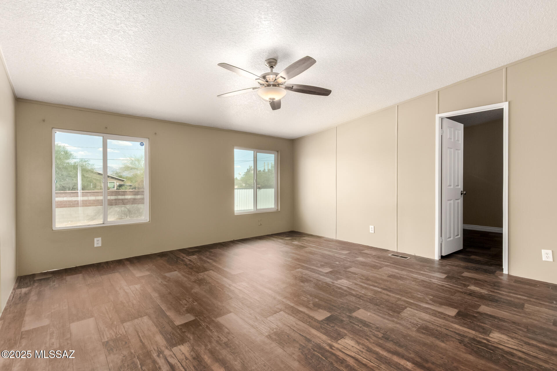 11415 N David Avenue