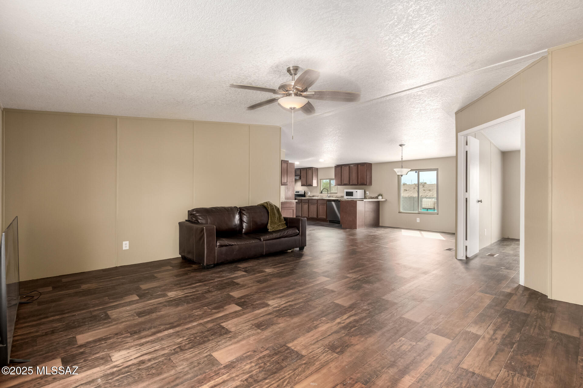 11415 N David Avenue