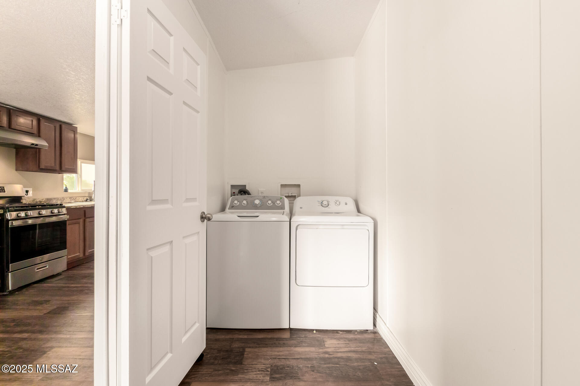 11415 N David Avenue