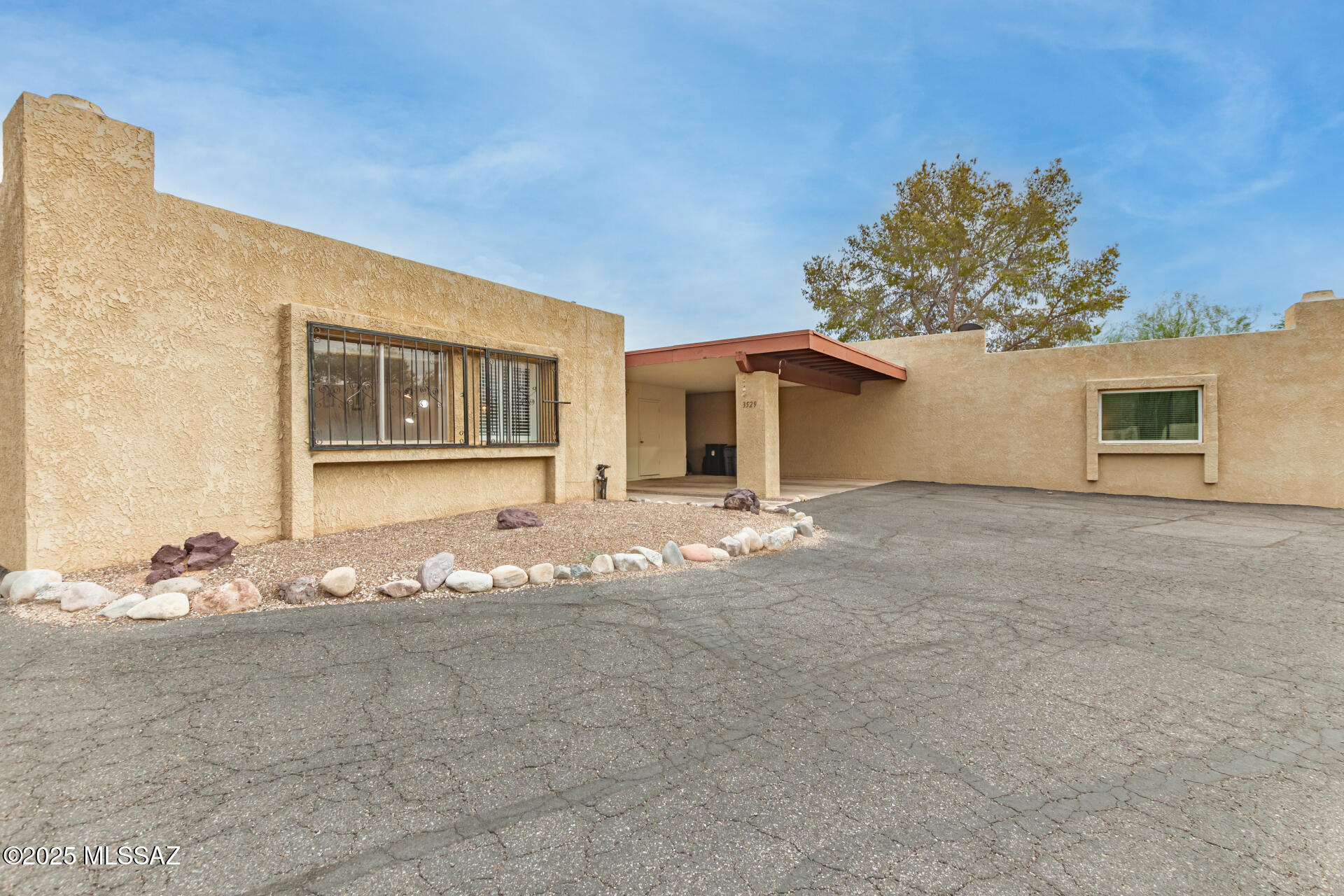3529 N Millard Drive