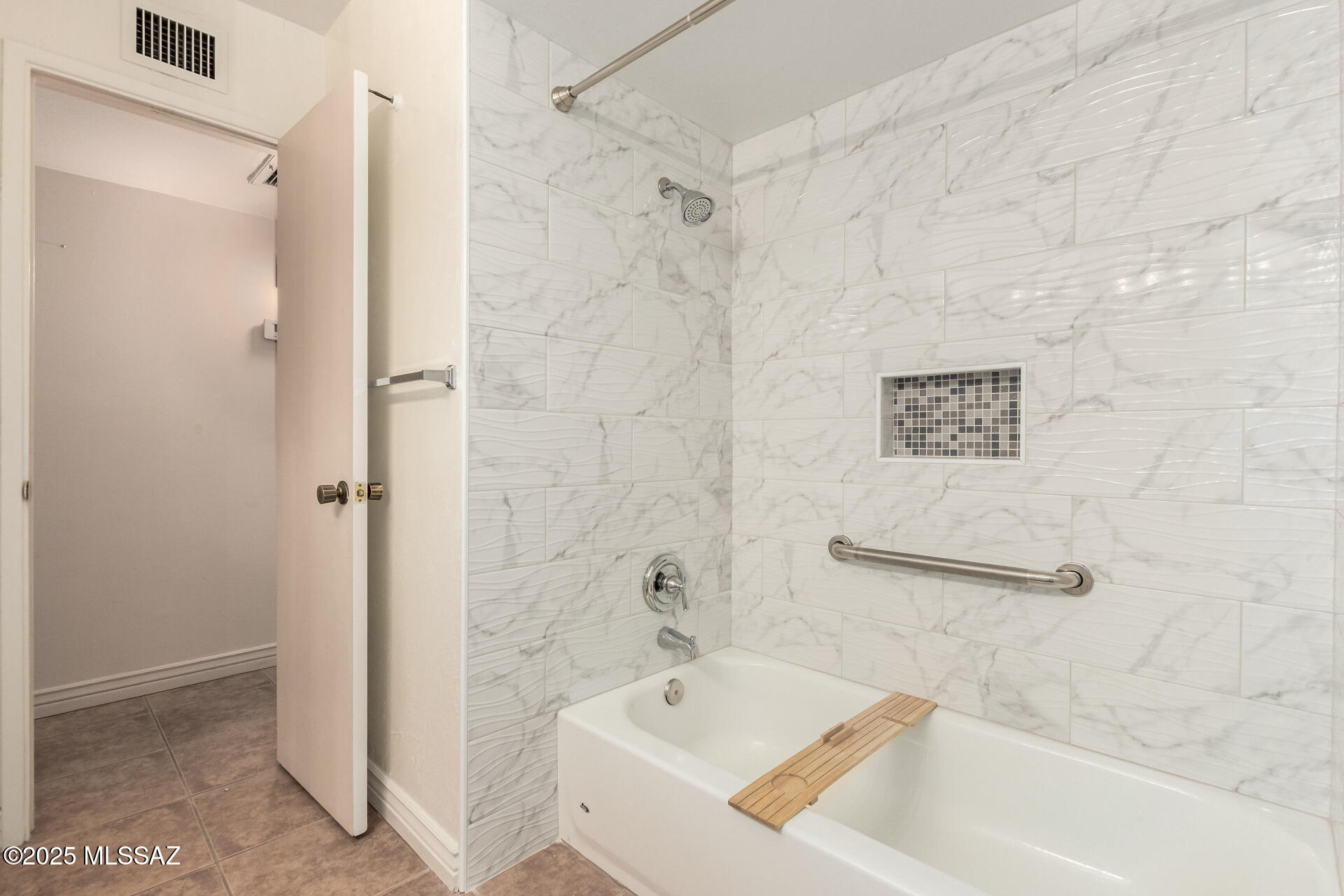 3529 N Millard Drive