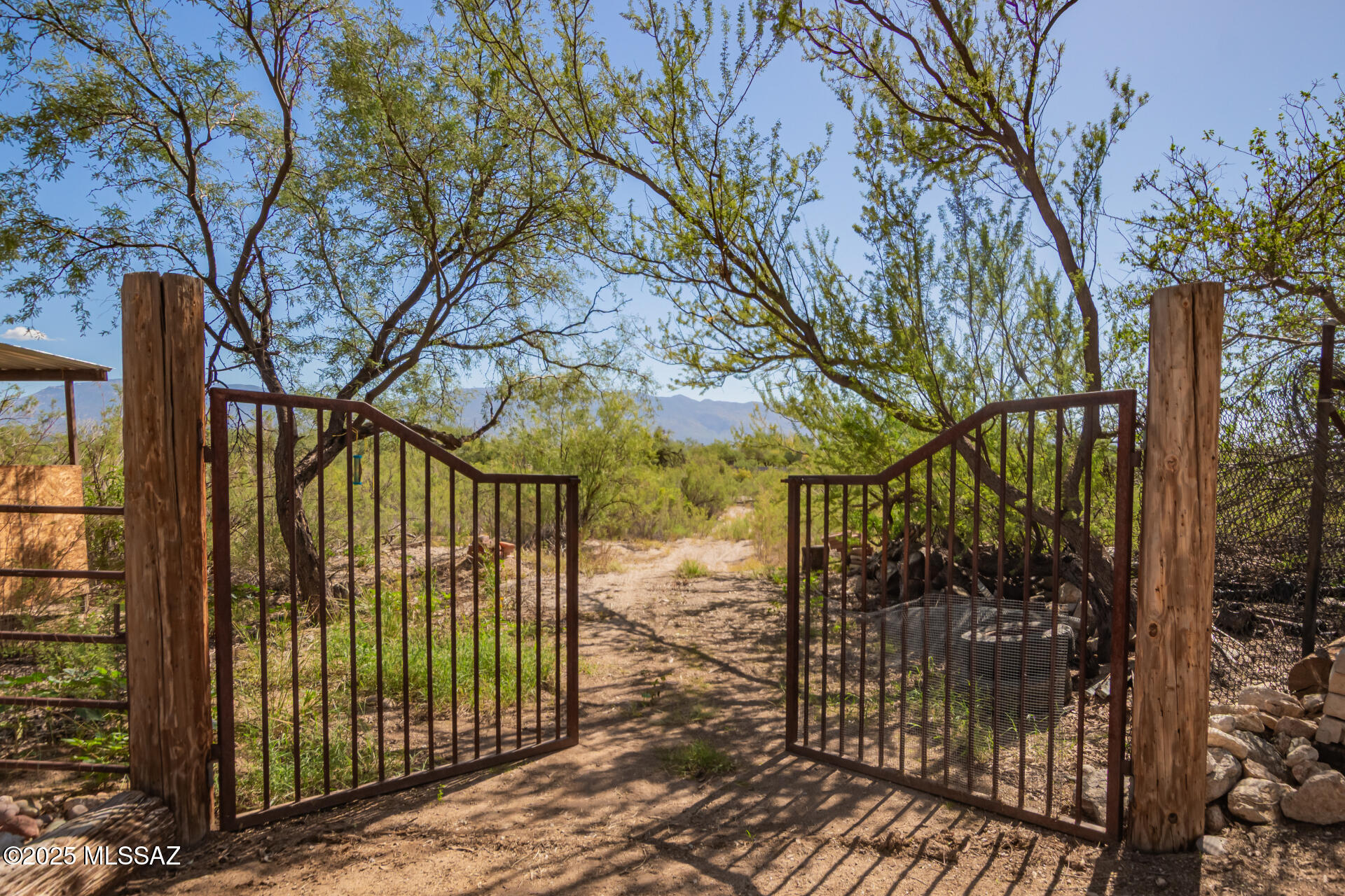 3460 N Via San Juanito