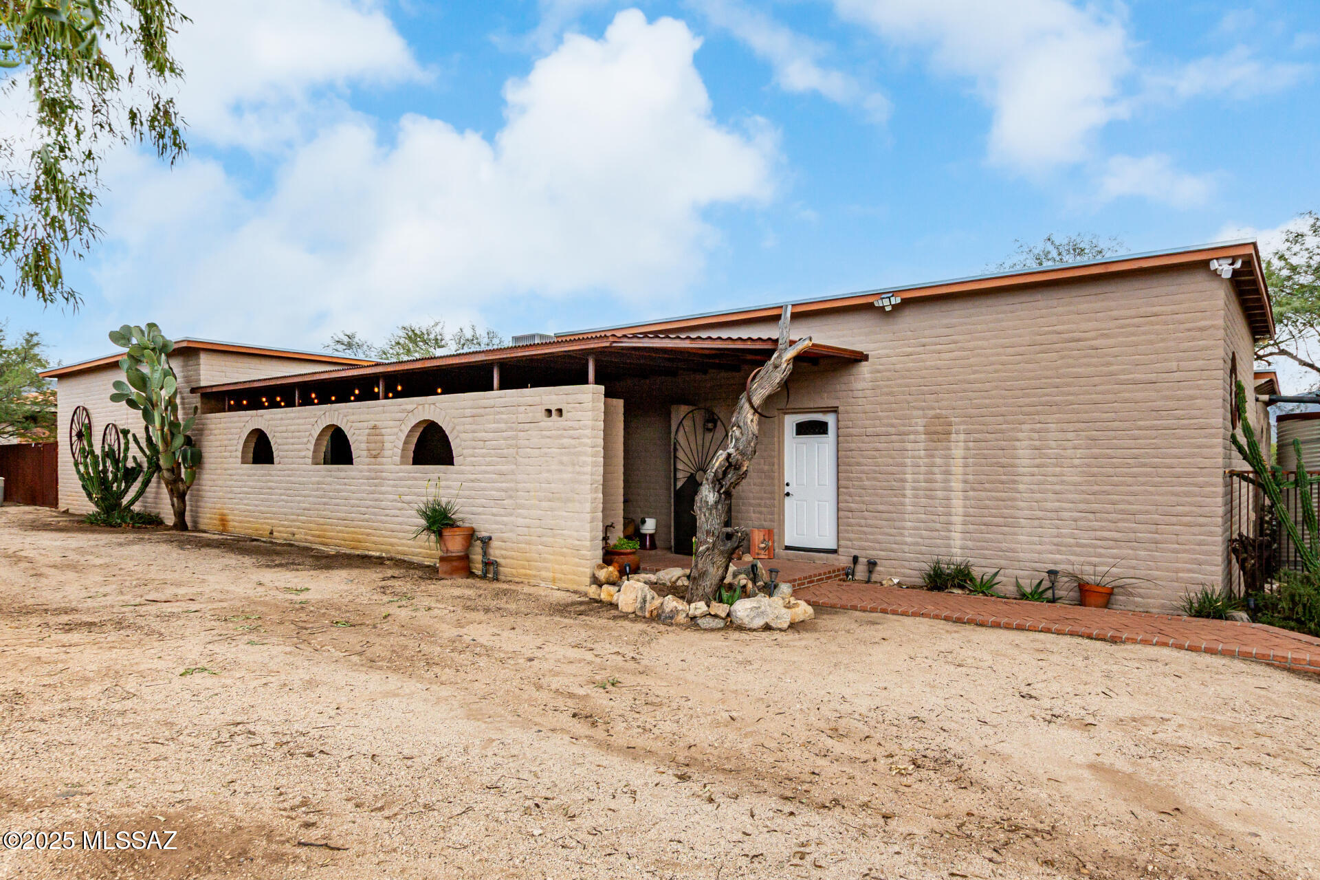 3460 N Via San Juanito