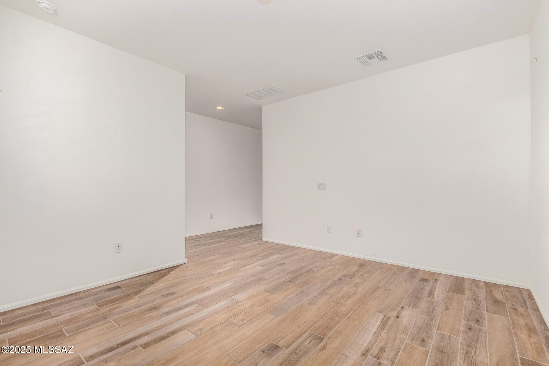 9721 E Copper Glance Trail