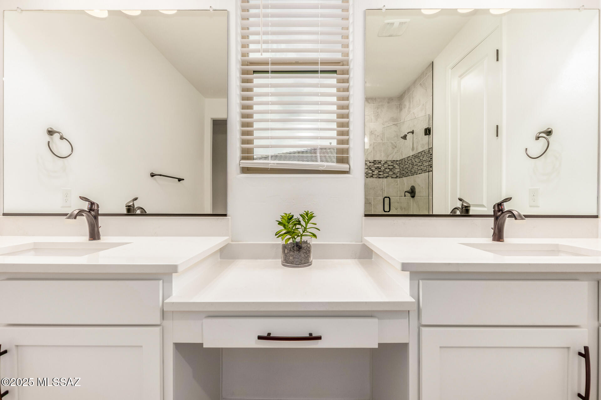 9721 E Copper Glance Trail