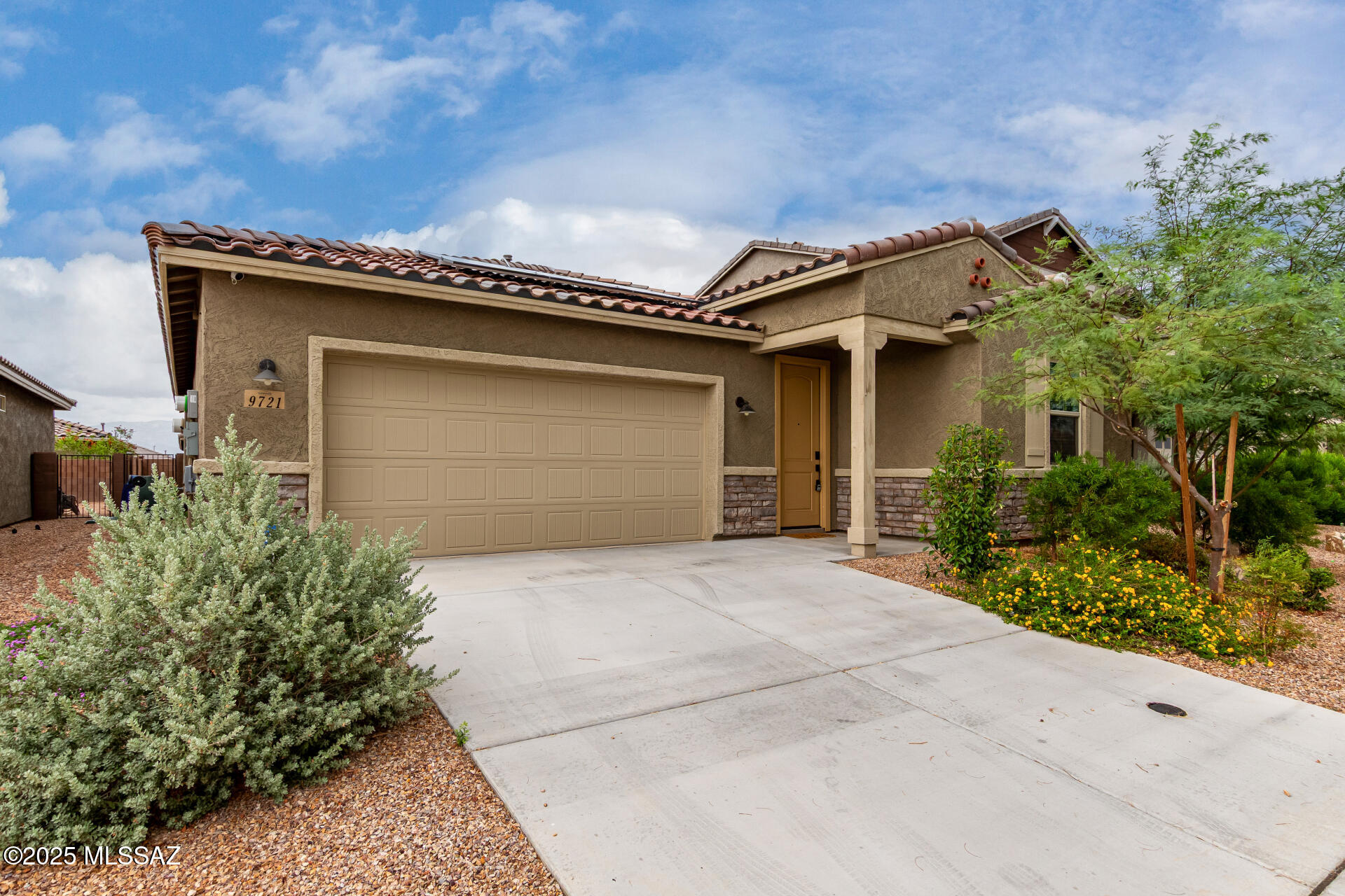 9721 E Copper Glance Trail