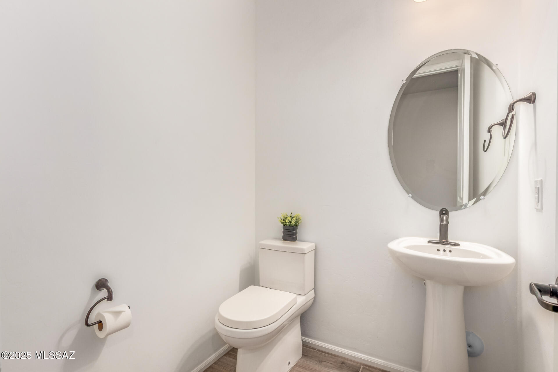 9721 E Copper Glance Trail