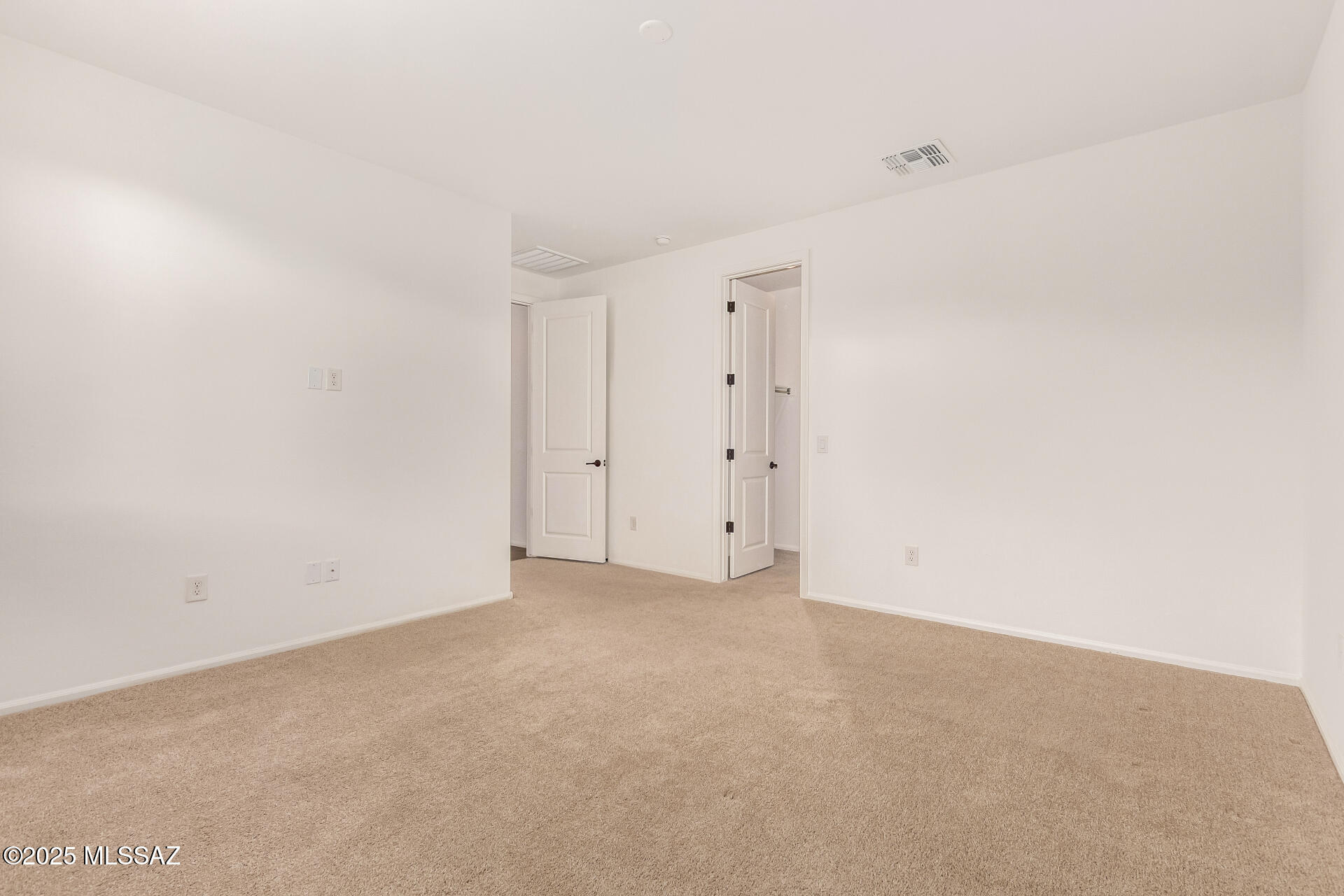 9721 E Copper Glance Trail