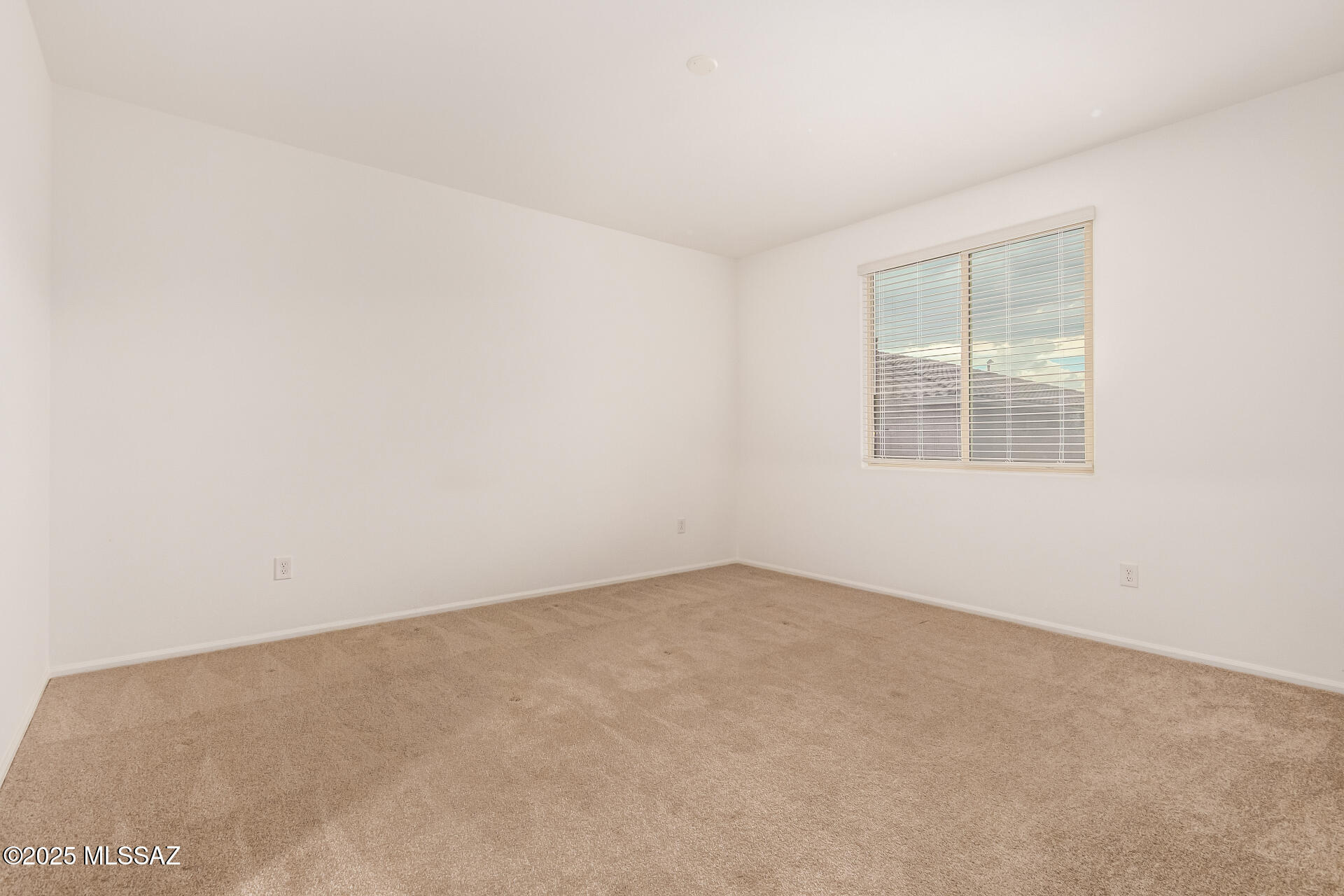 9721 E Copper Glance Trail