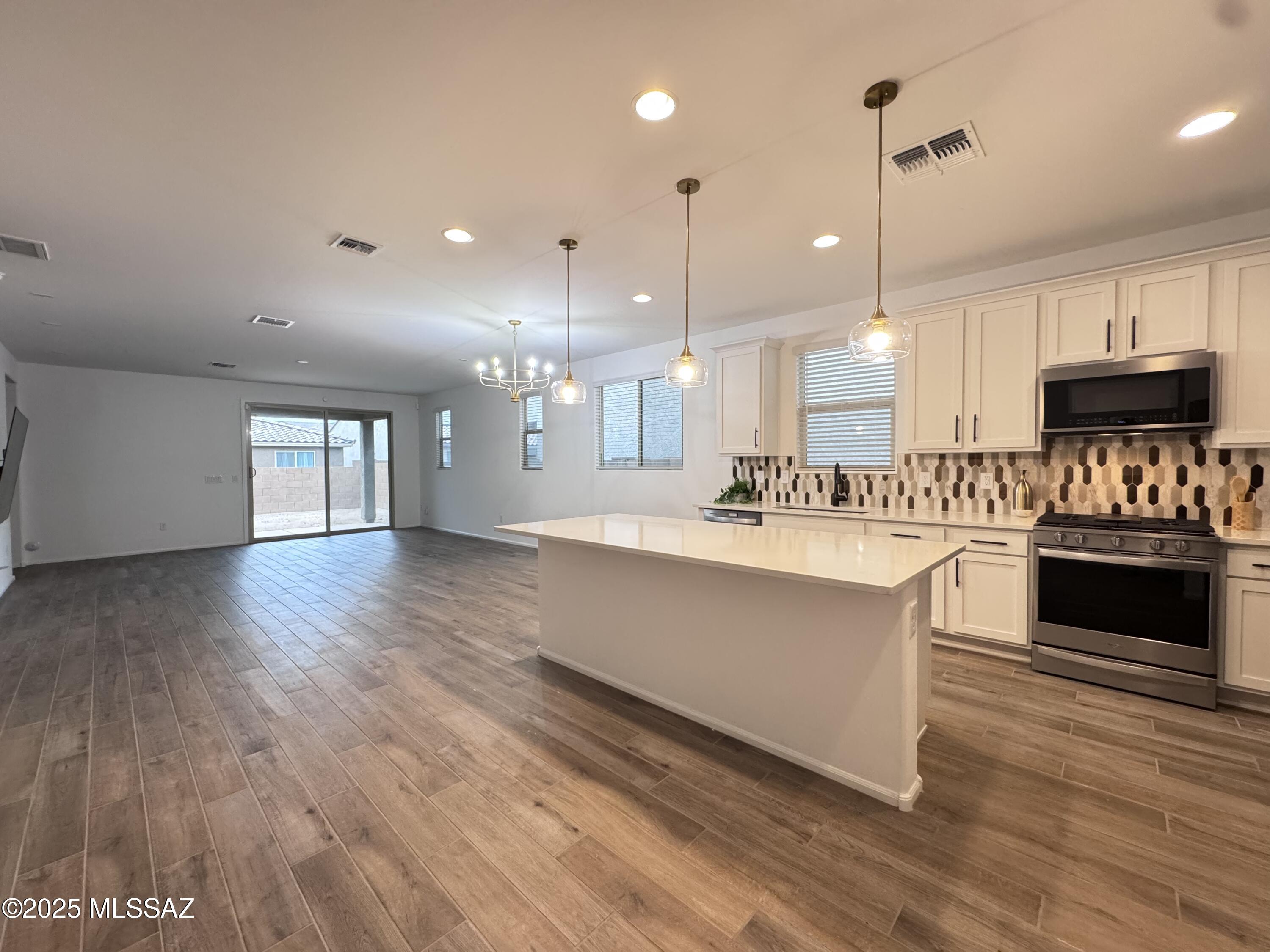 9721 E Copper Glance Trail