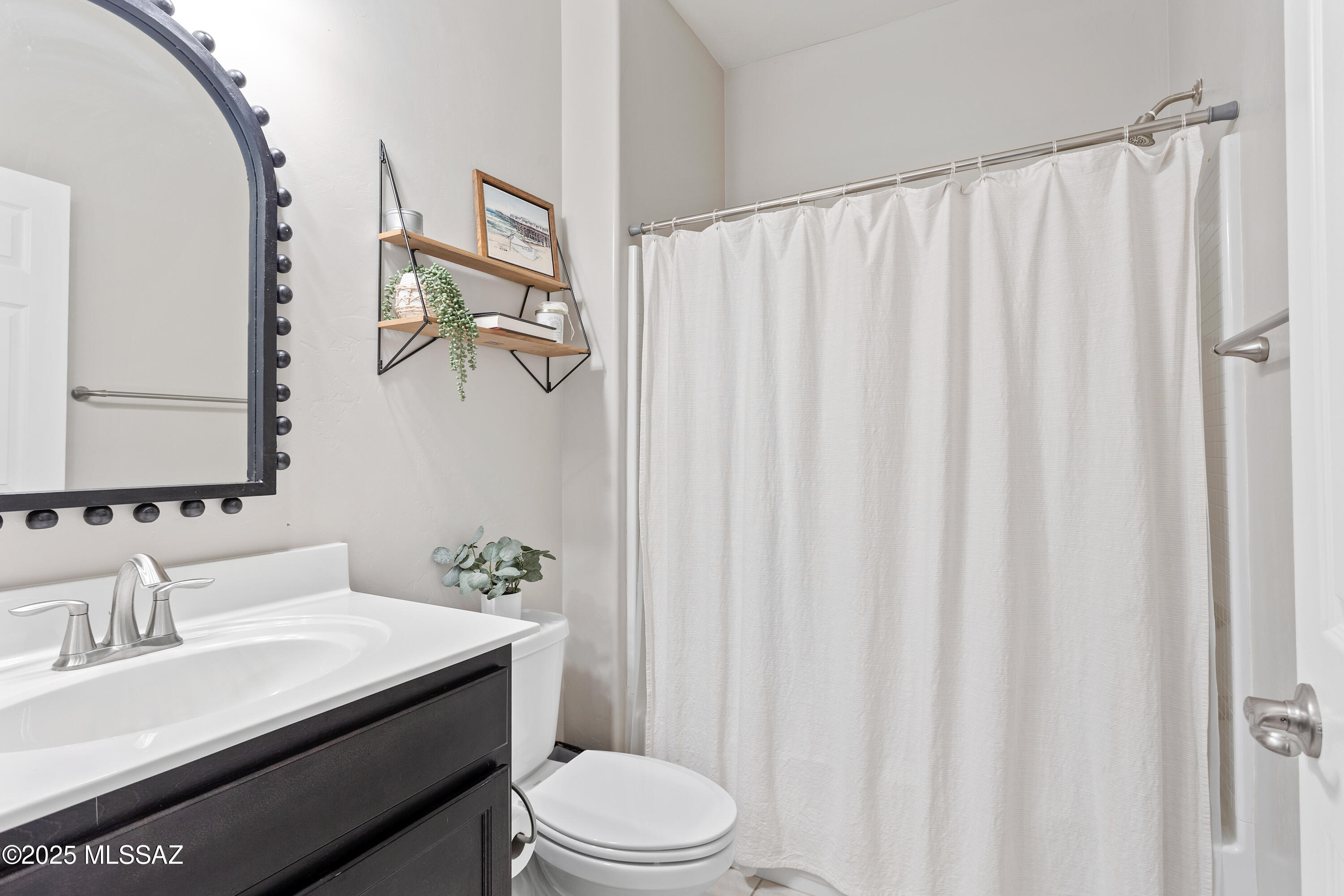 12111 E Becker Drive