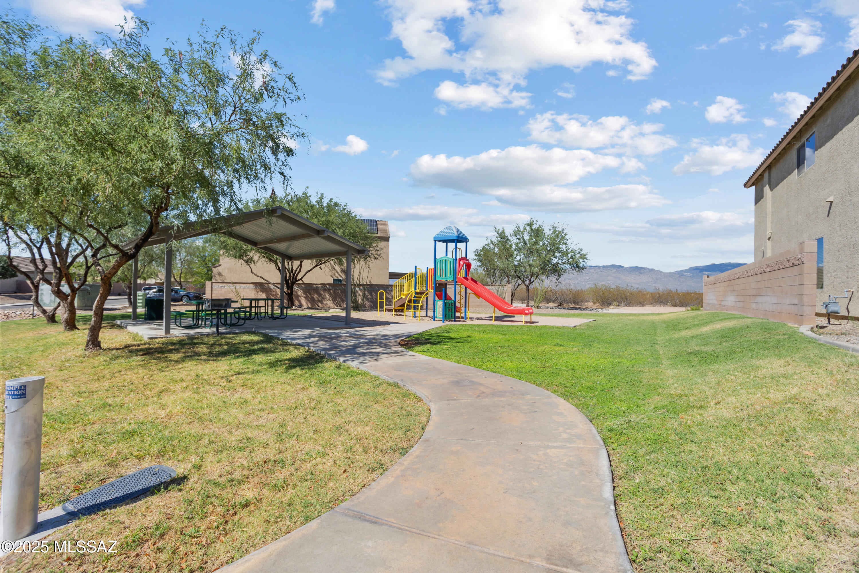 12111 E Becker Drive