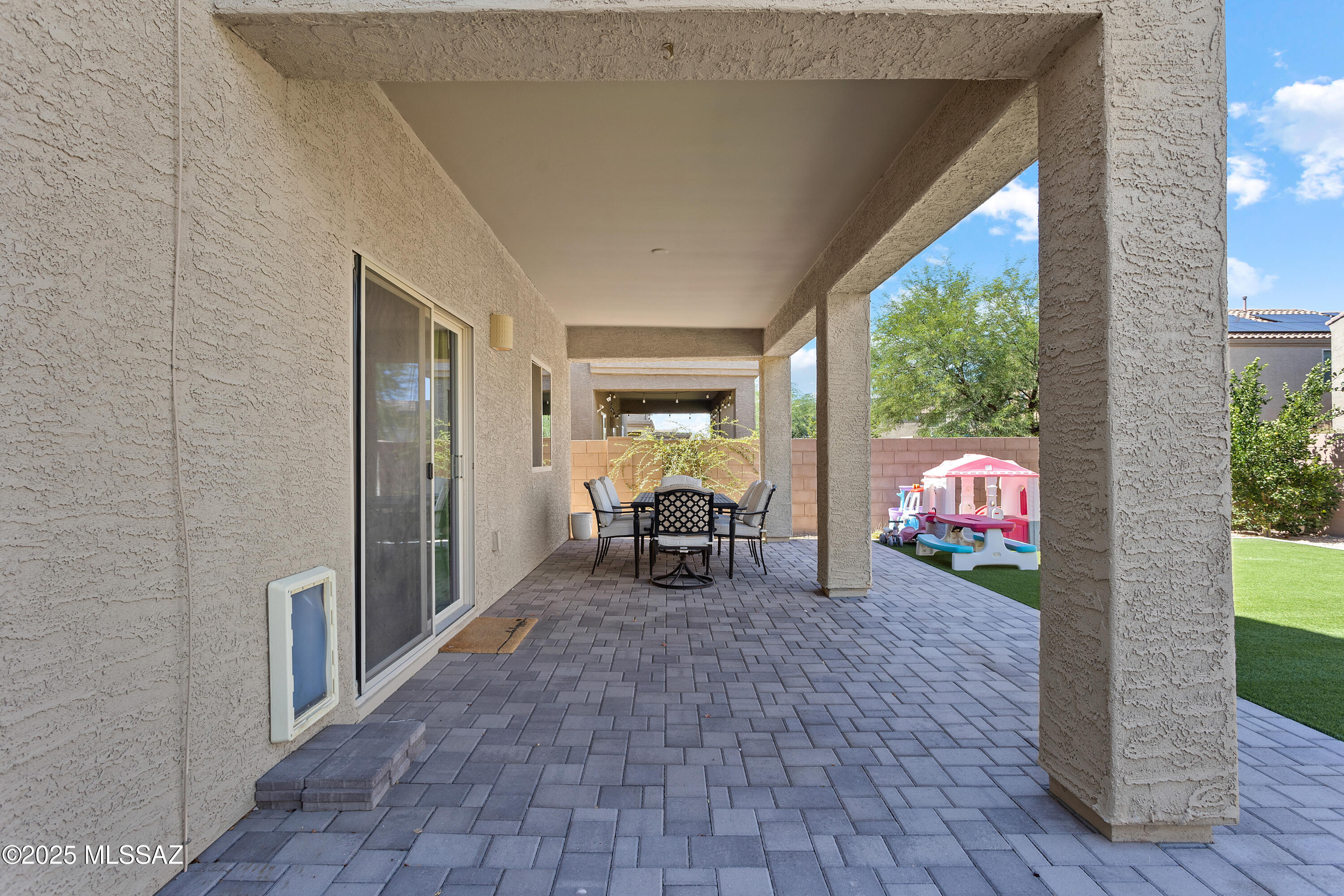 12111 E Becker Drive