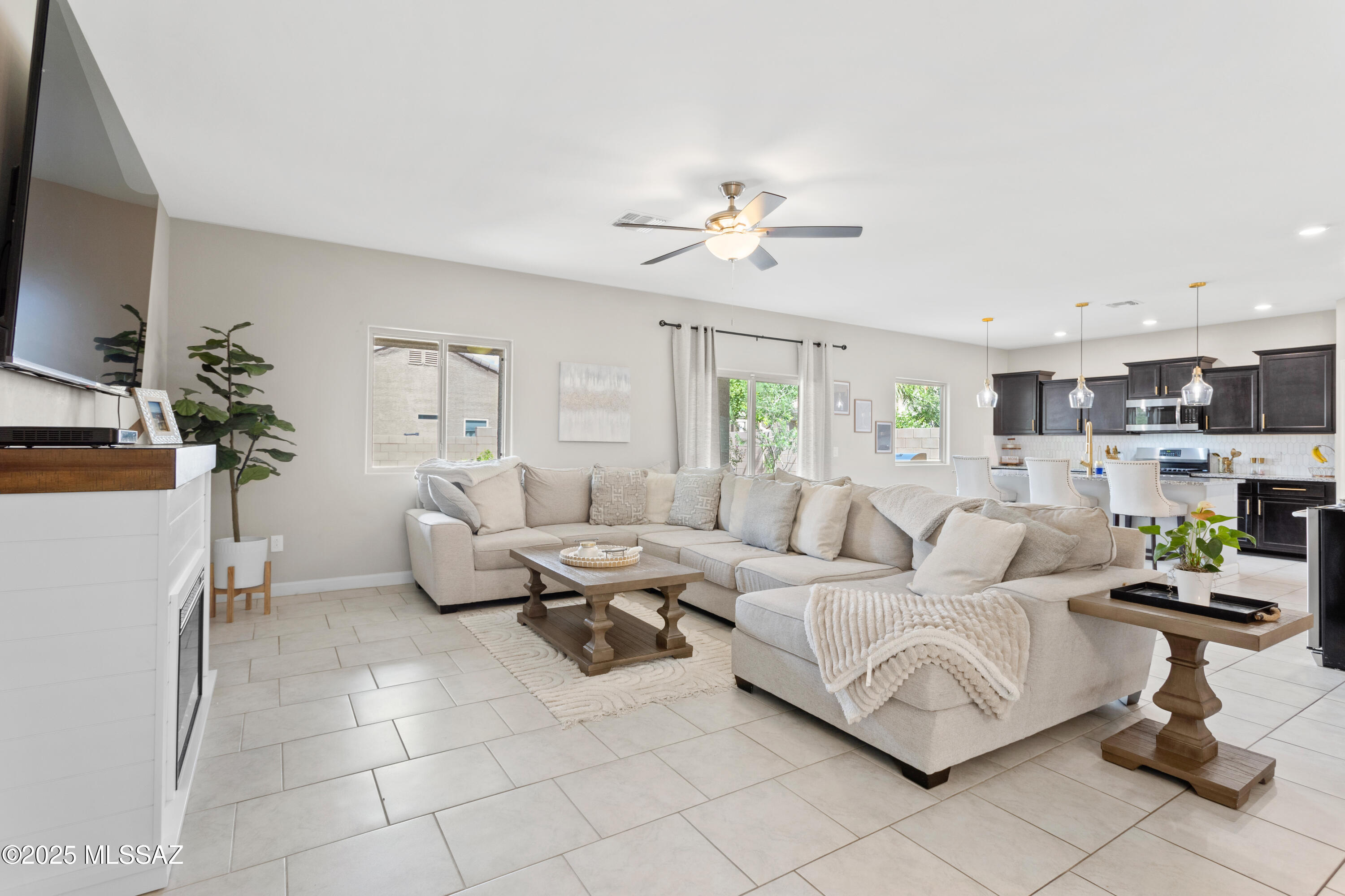 12111 E Becker Drive