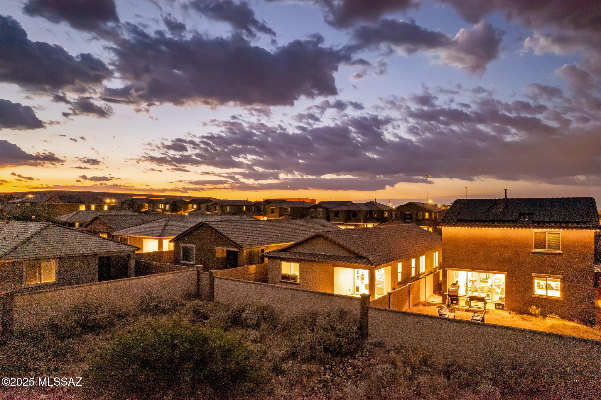 663 W Calle Espadero