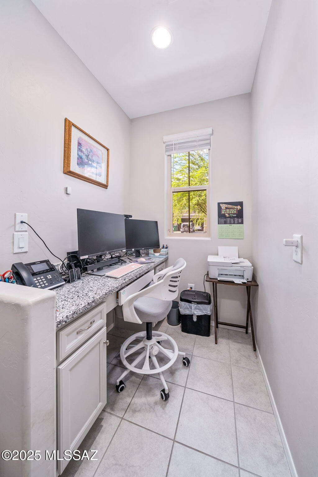 663 W Calle Espadero