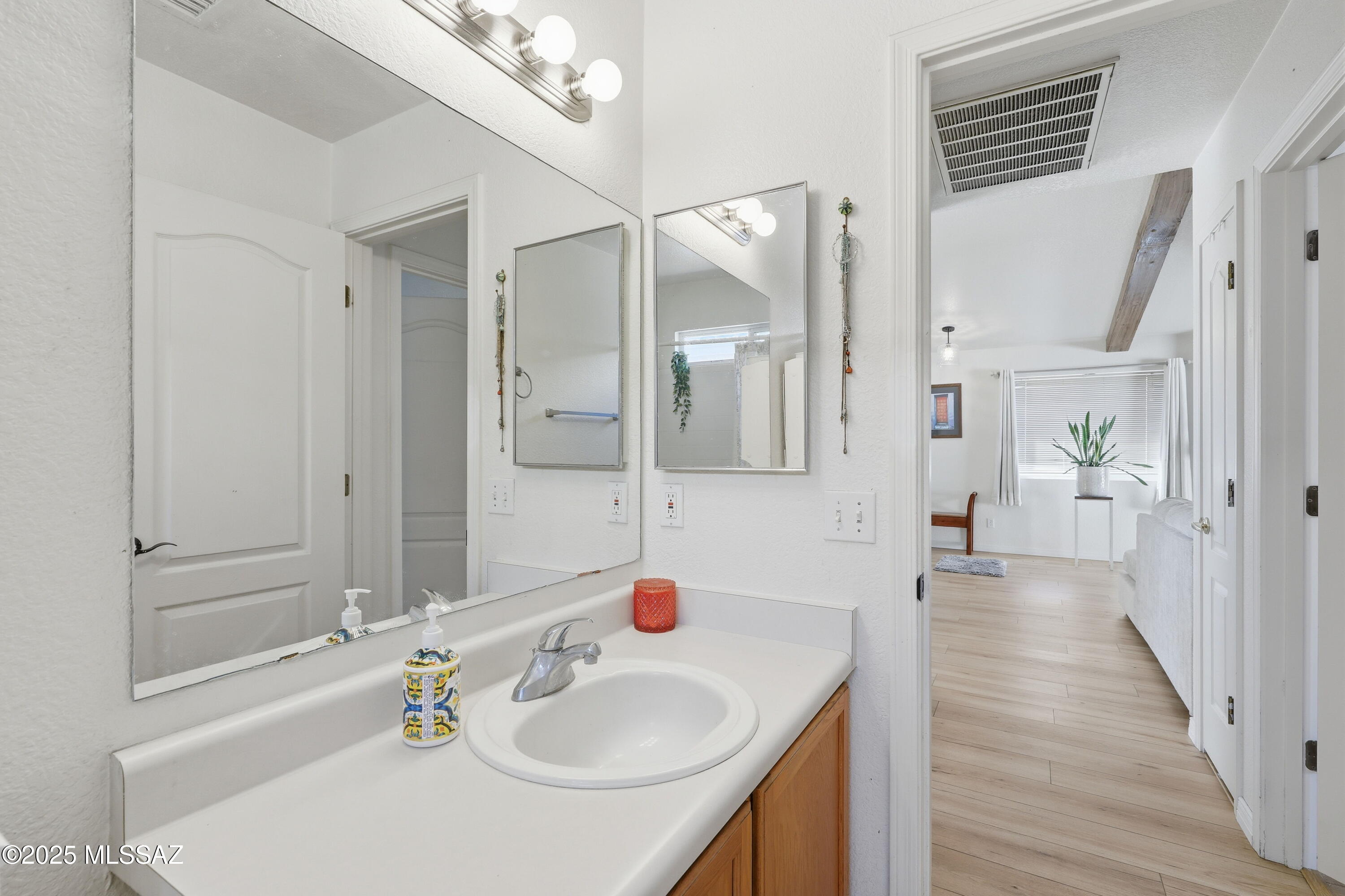 4502 W Rose Mist Way