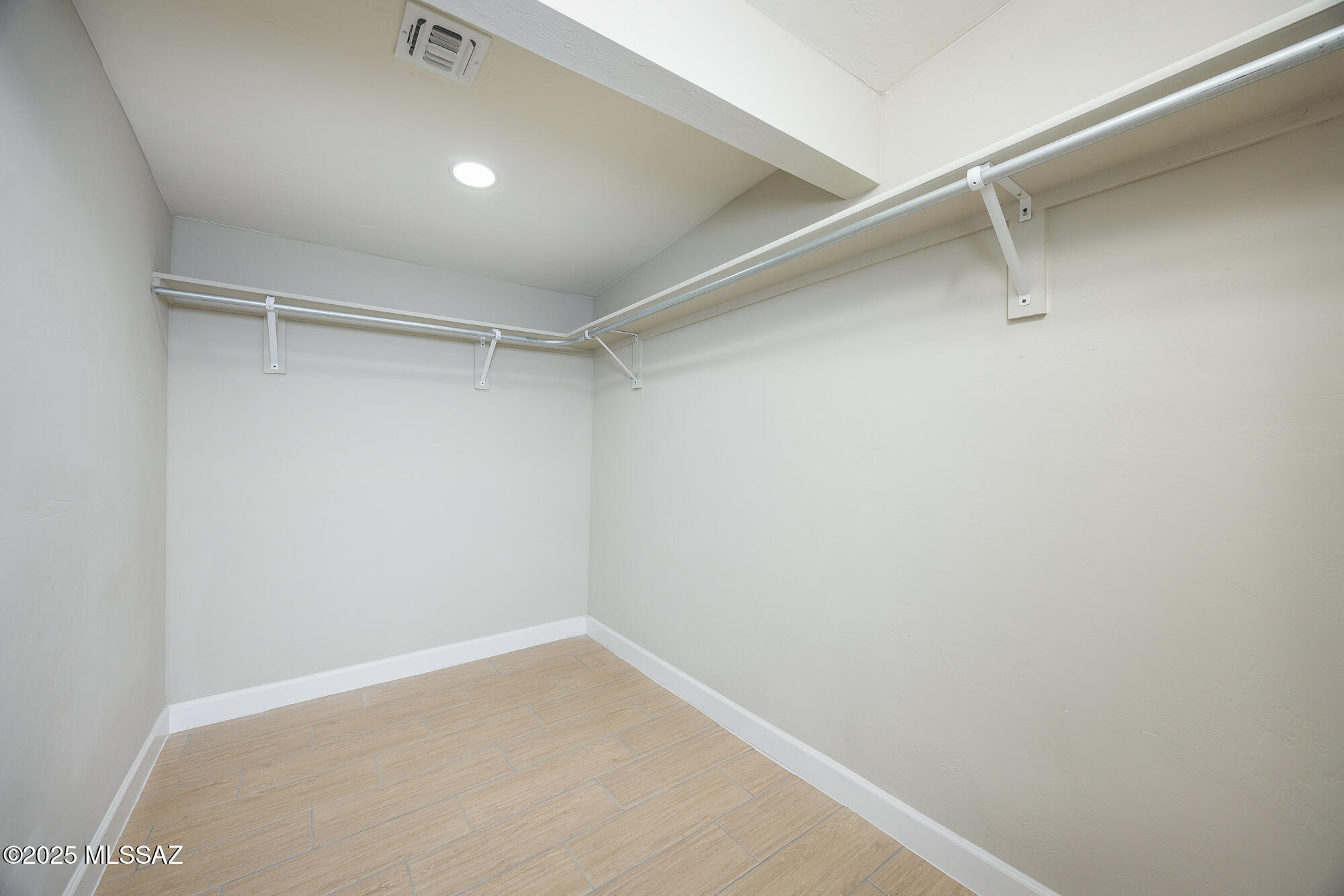 8442 E Pena Blanca Drive