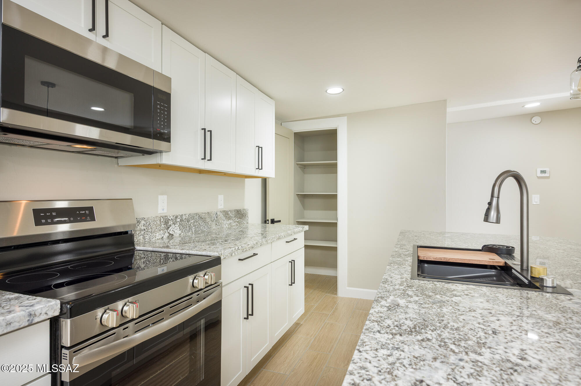 8442 E Pena Blanca Drive