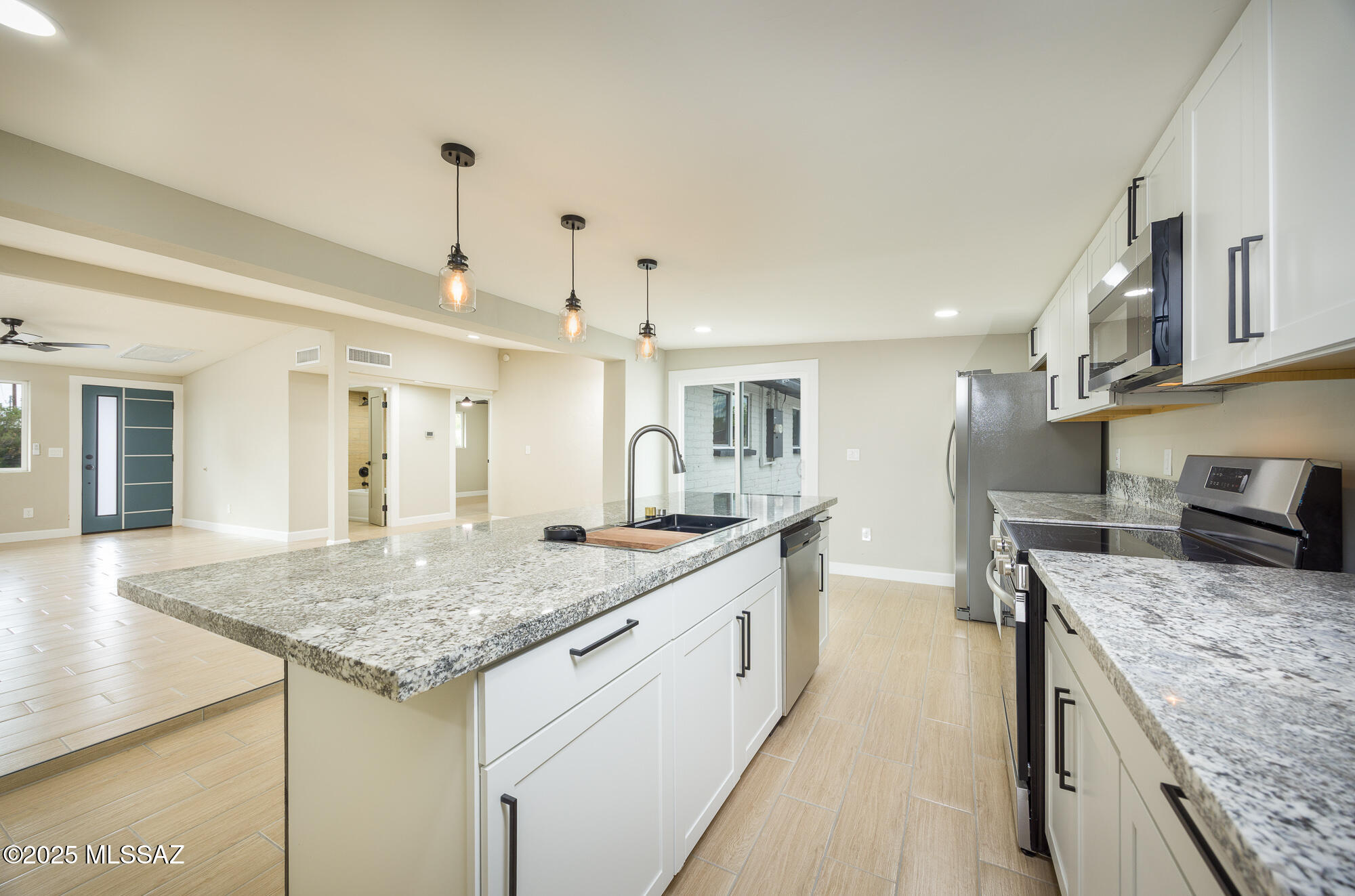 8442 E Pena Blanca Drive