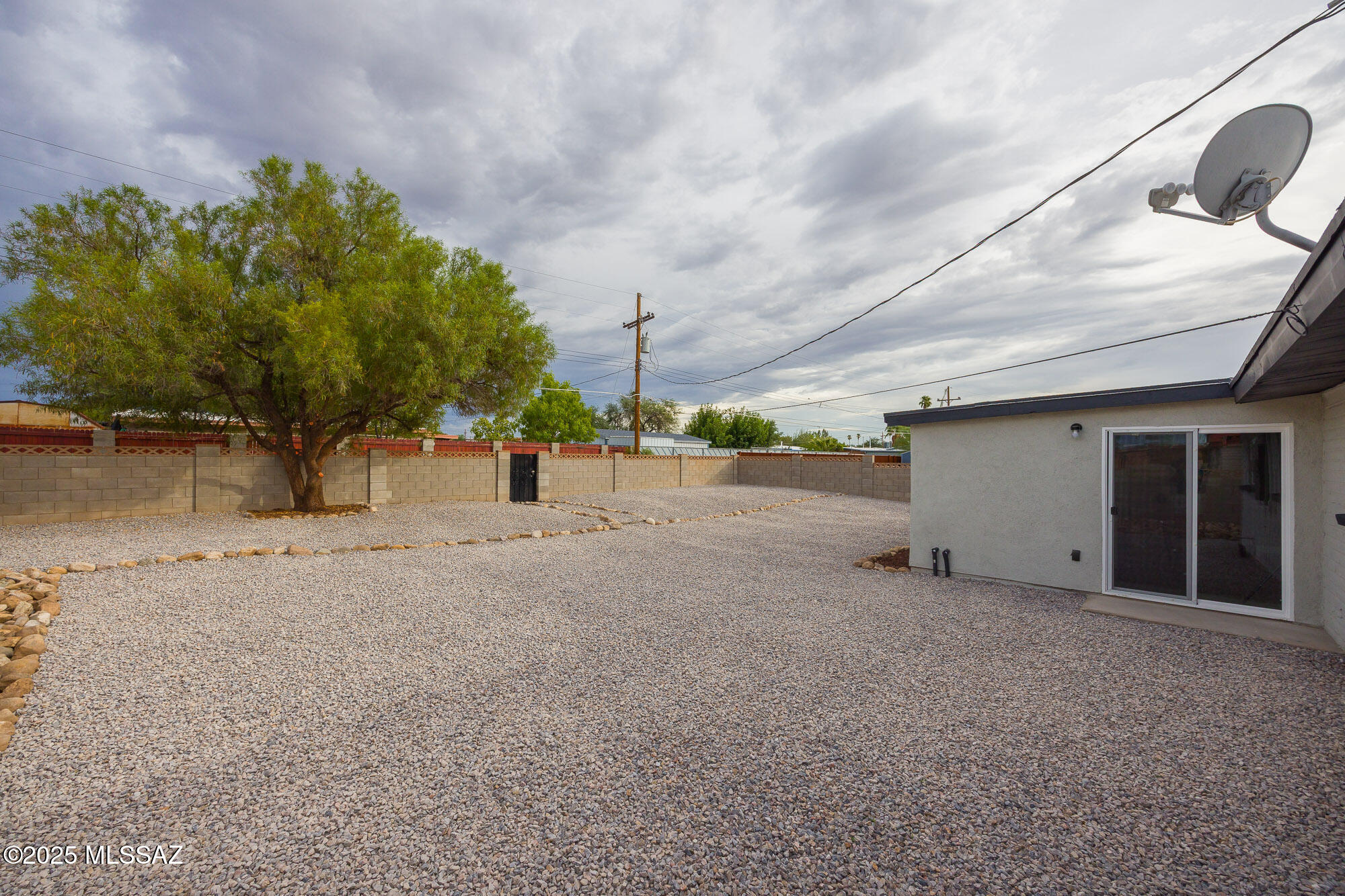 8442 E Pena Blanca Drive