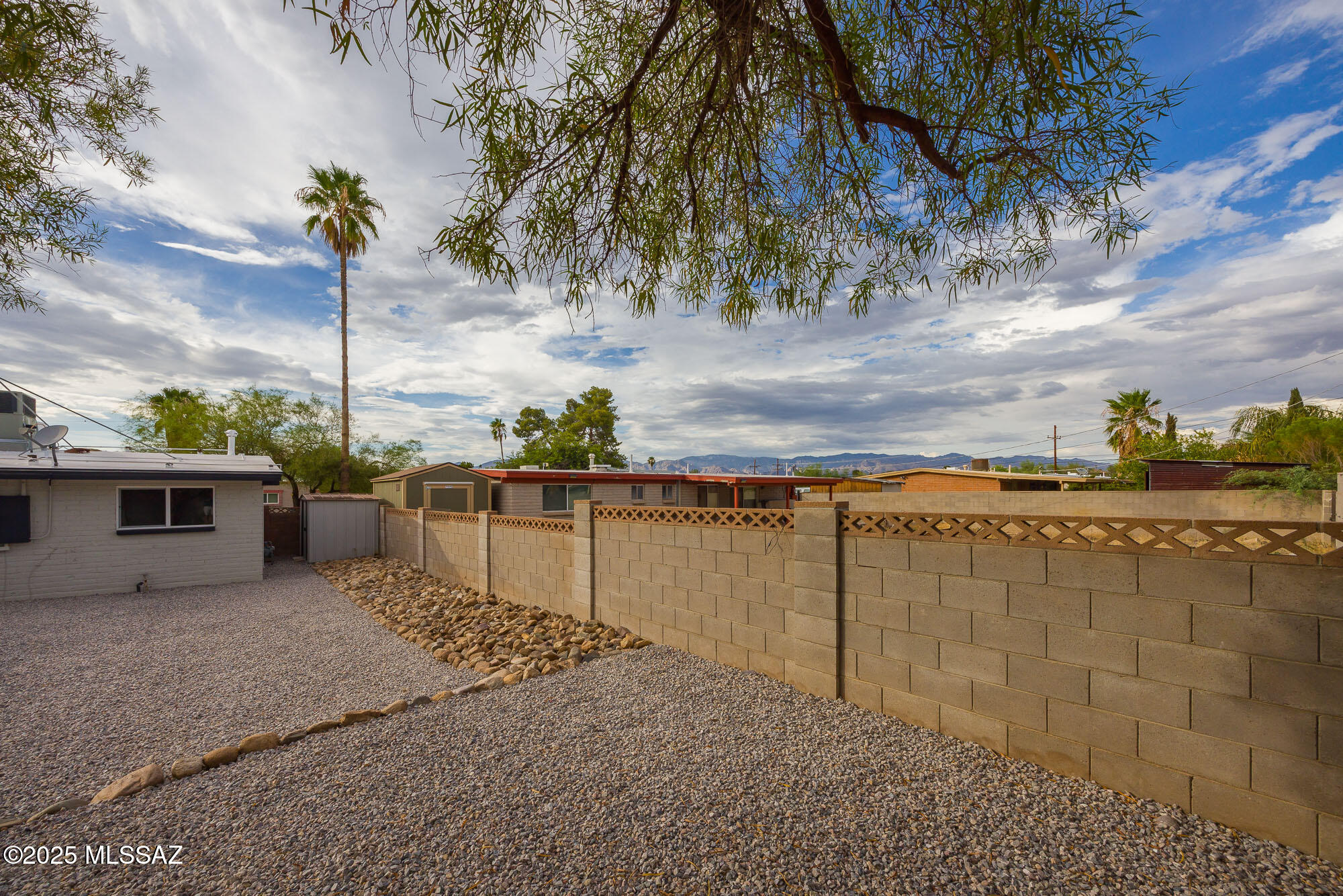 8442 E Pena Blanca Drive